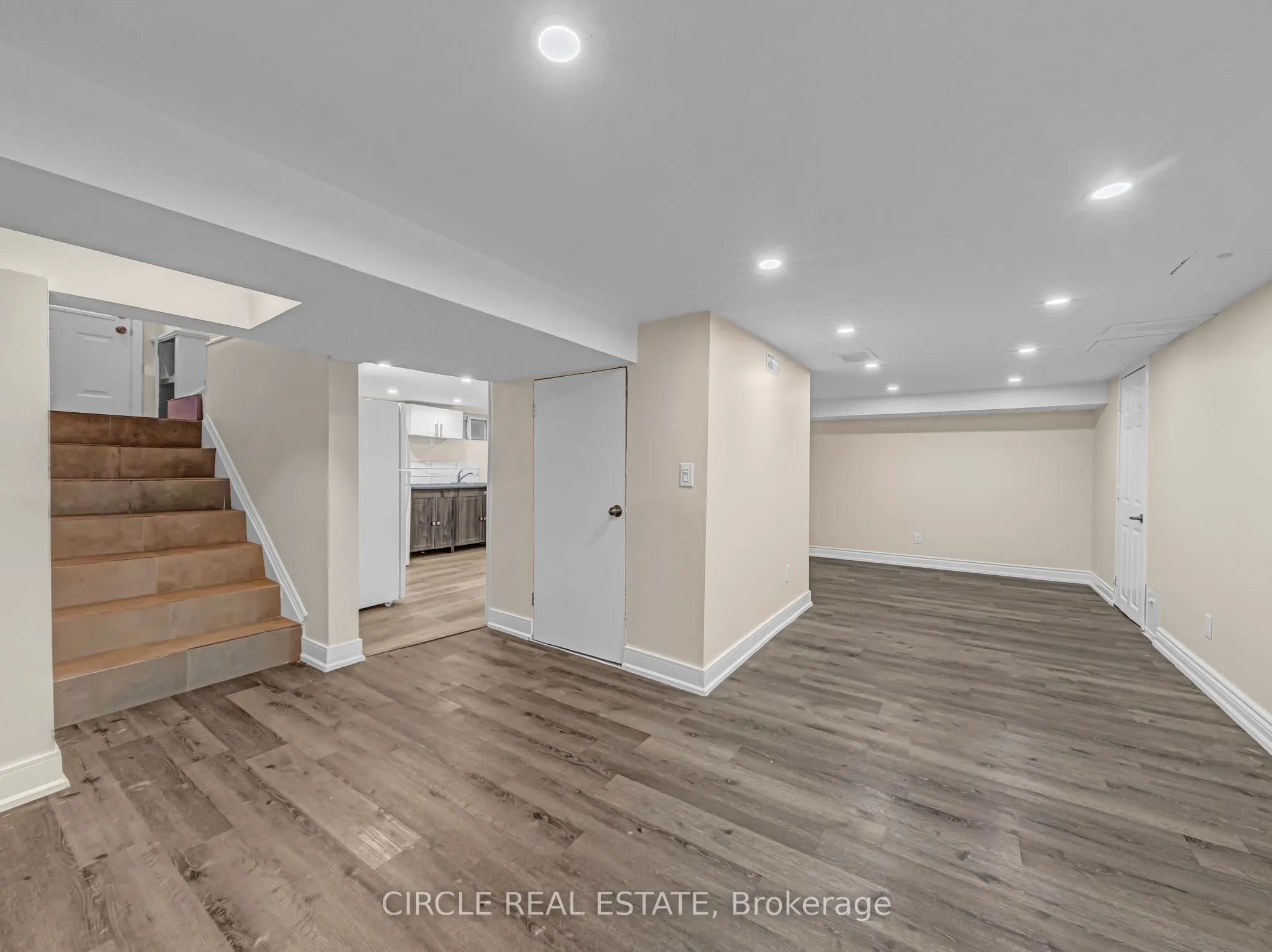 2616 Tourangeau Road