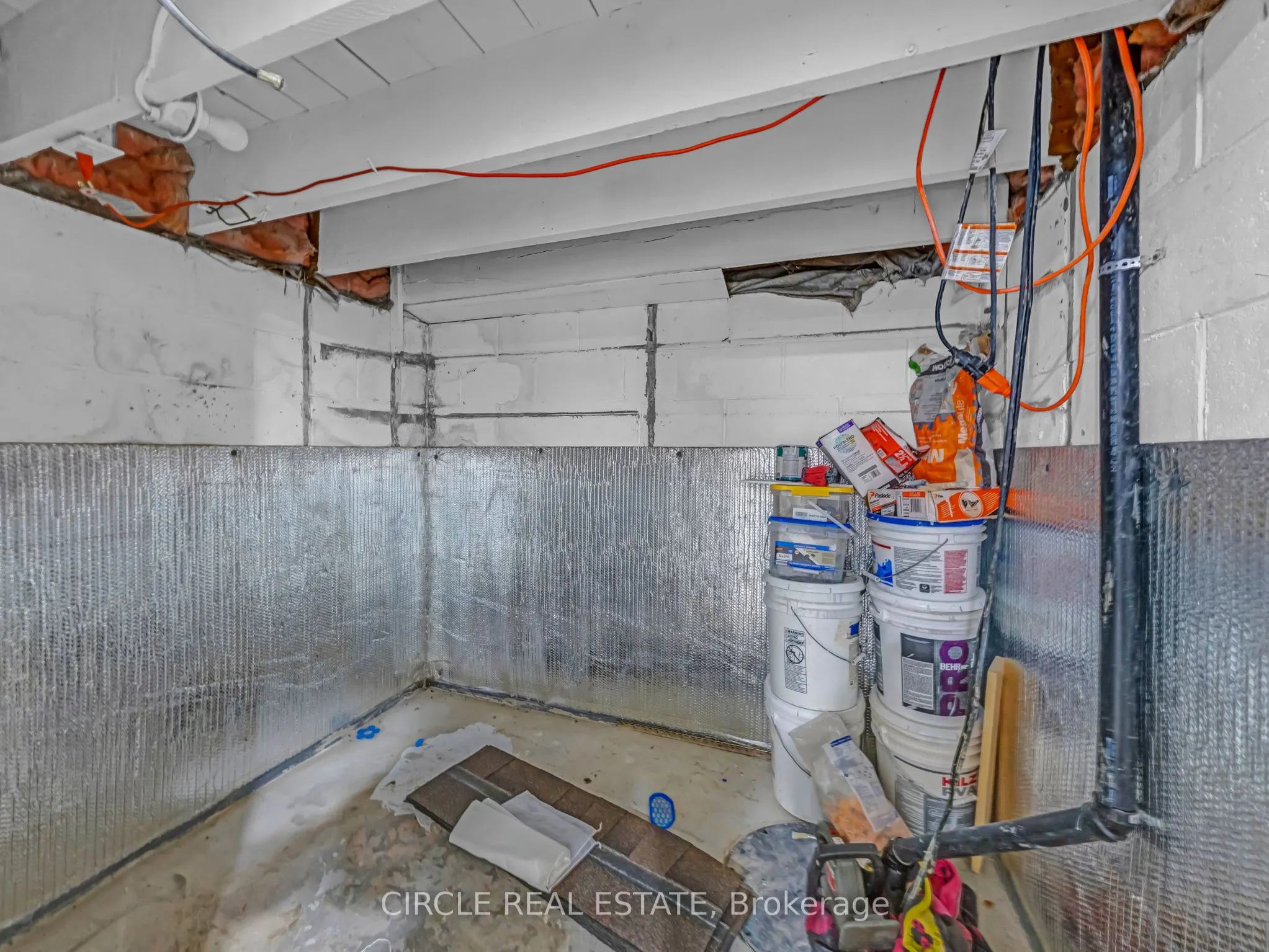 2616 Tourangeau Road