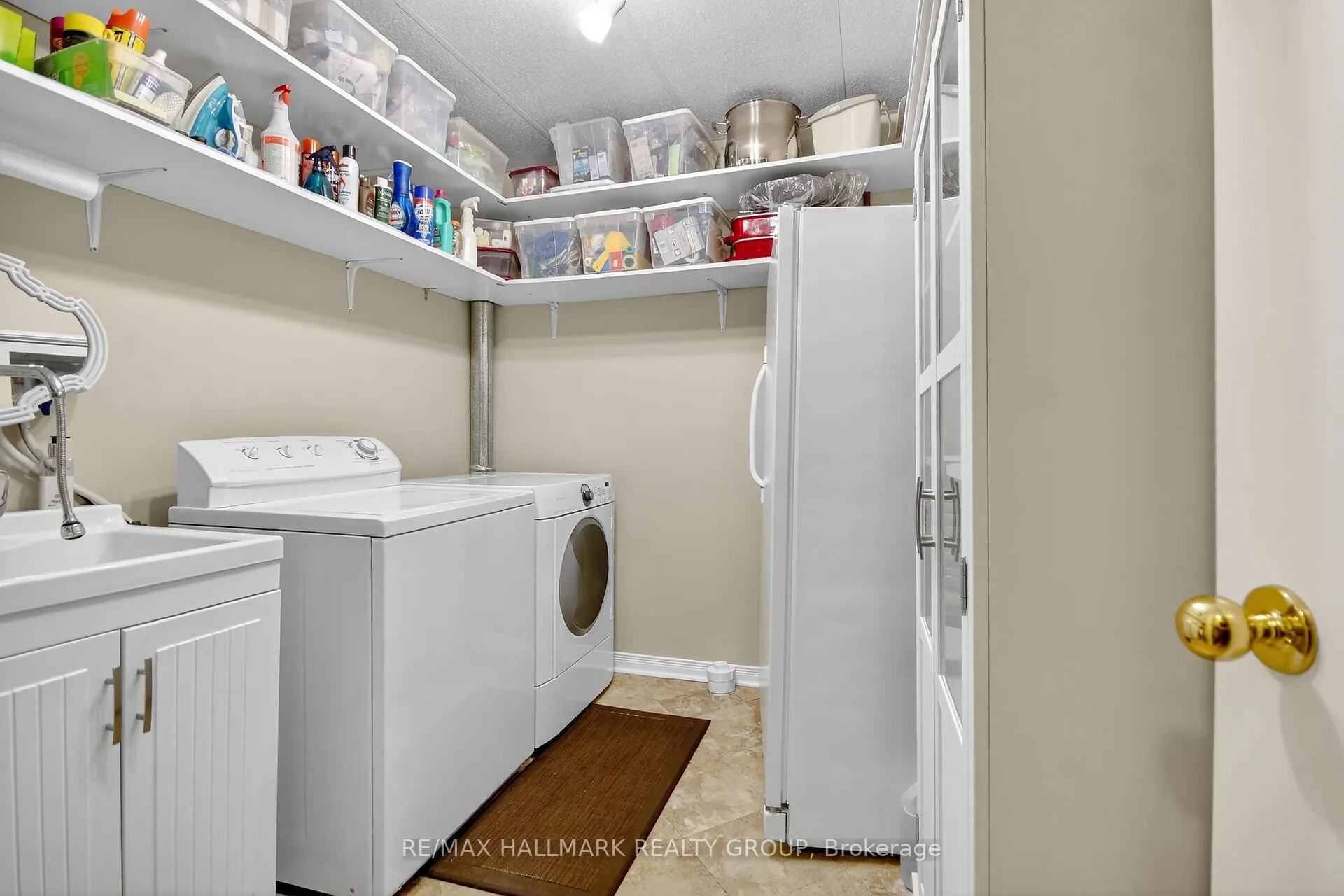 1415 Caravel Crescent