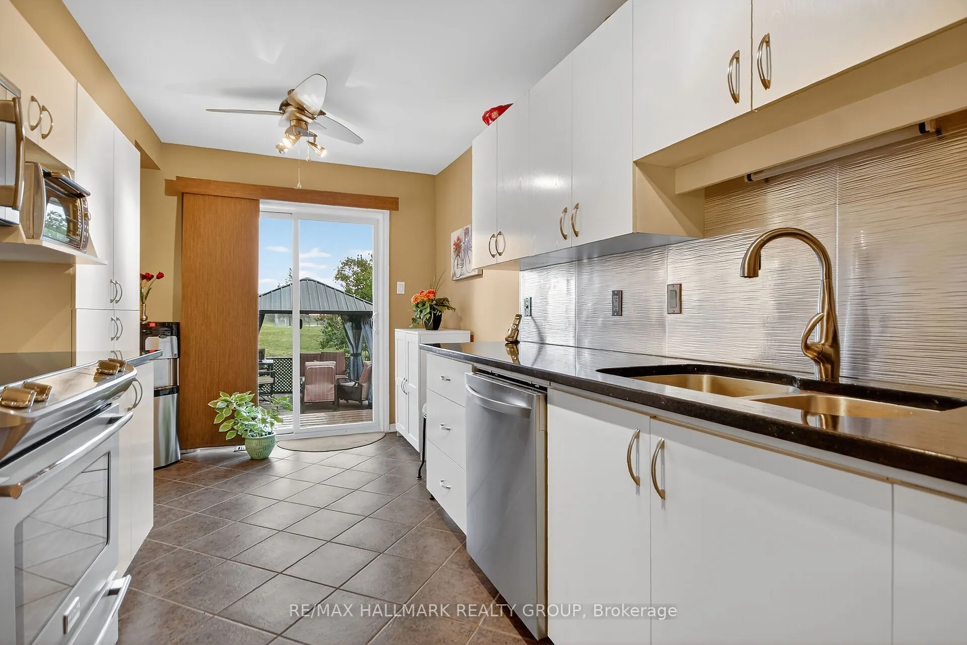 1415 Caravel Crescent