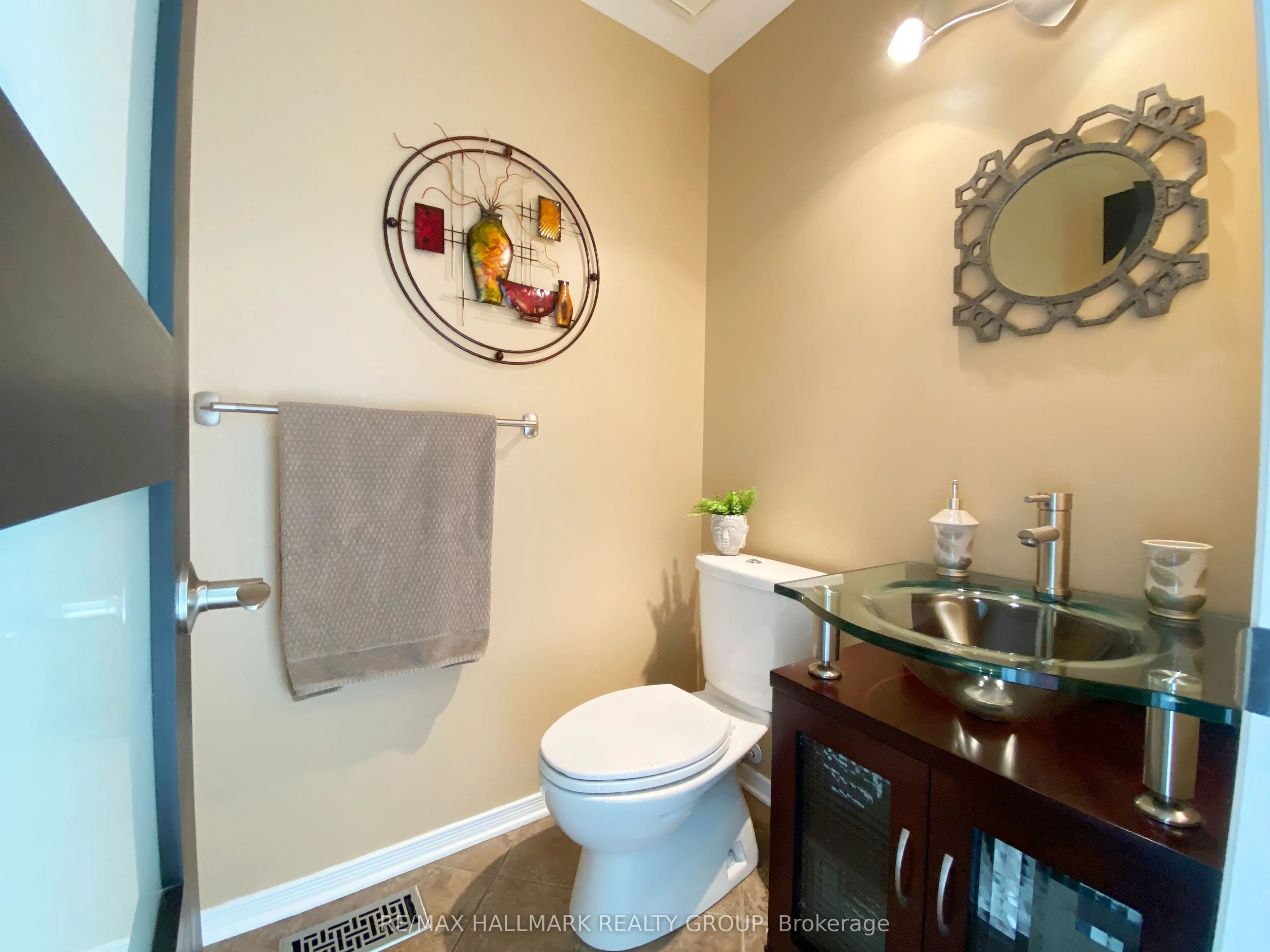 1415 Caravel Crescent