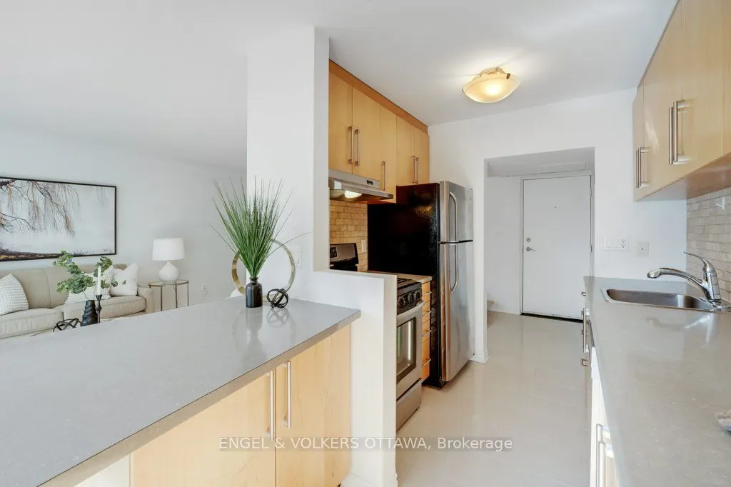 12 Corkstown Road, #216