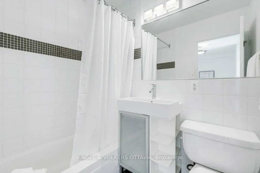 12 Corkstown Road, #216