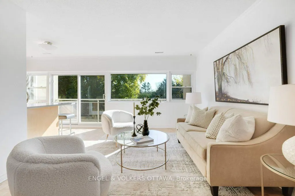 12 Corkstown Road, #216