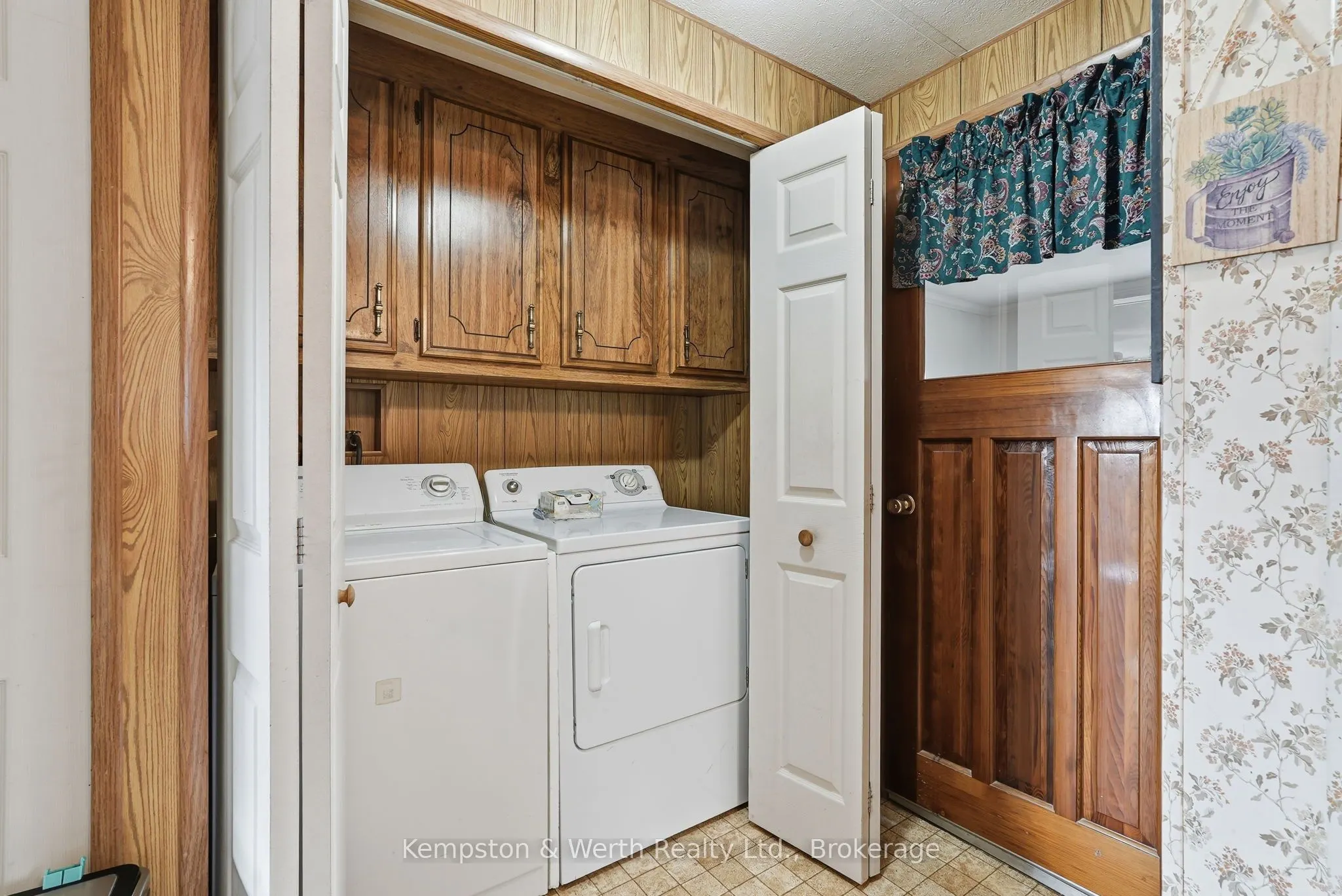 14 Fairview Crescent, #0