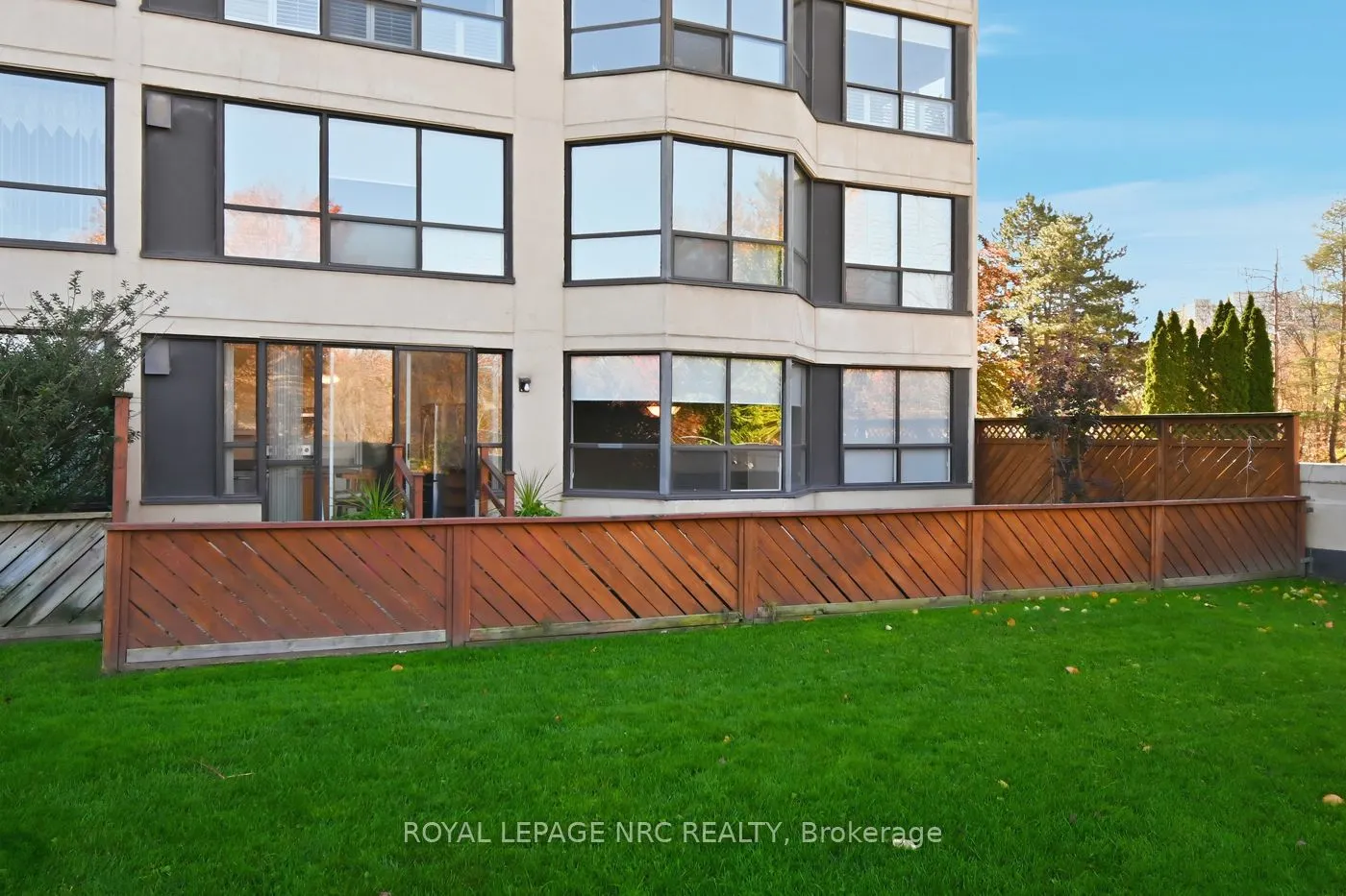 3 Towering Hts Boulevard, #102