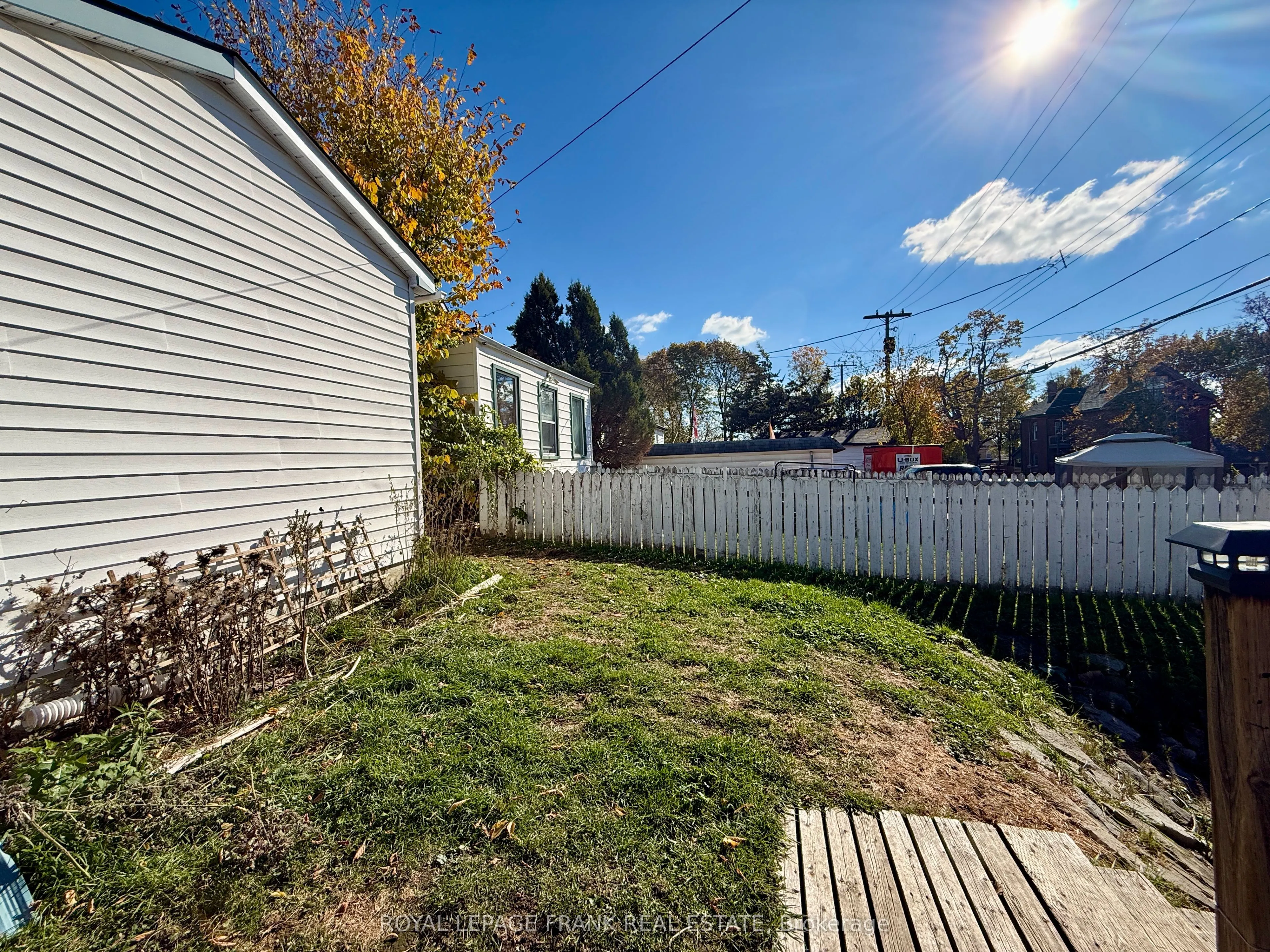 1201 Kenneth Avenue, #Main Floor