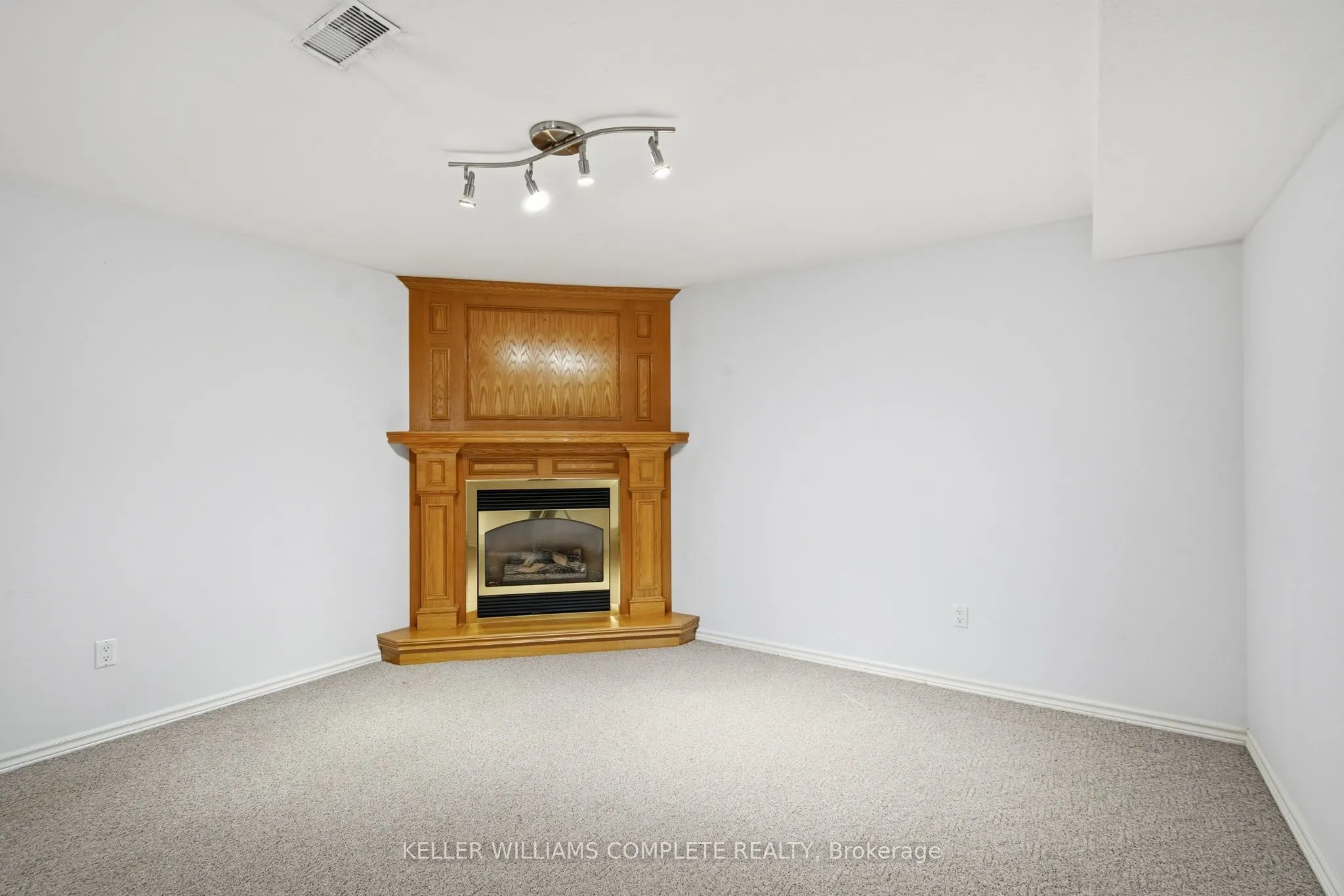 229 Lynden Road, #25