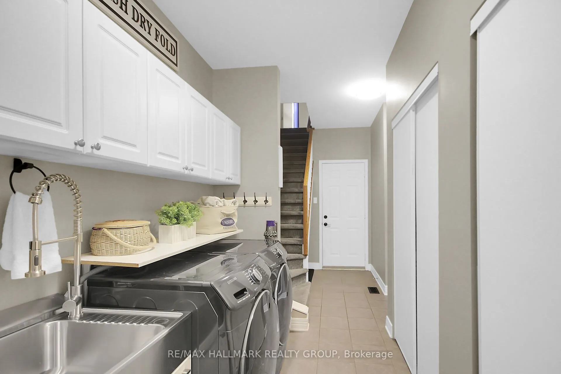 13 Beechgrove Gardens