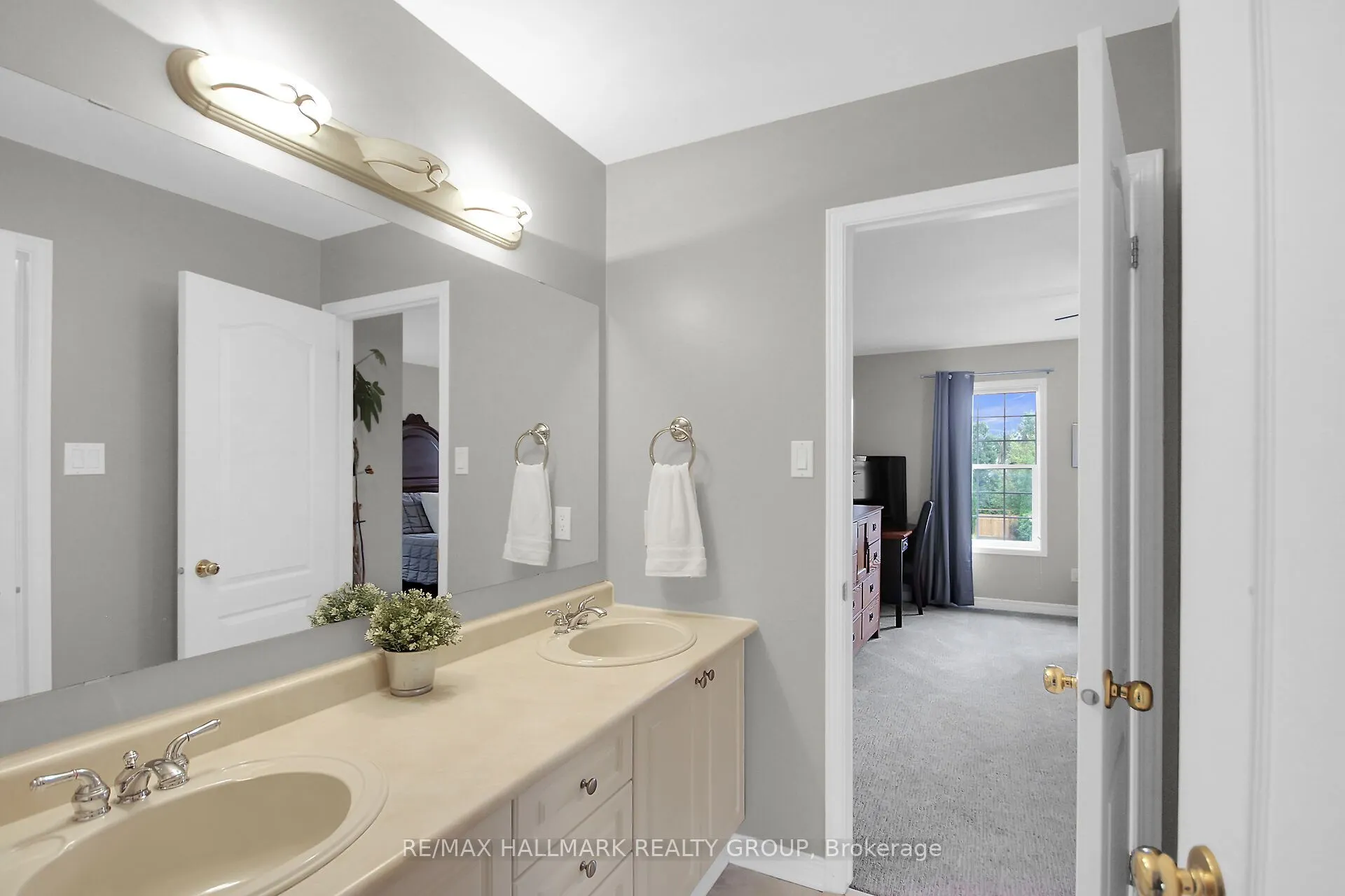 13 Beechgrove Gardens