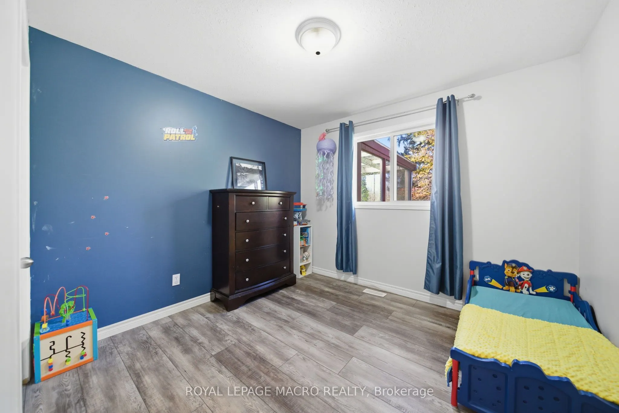 15 Anderson Crescent