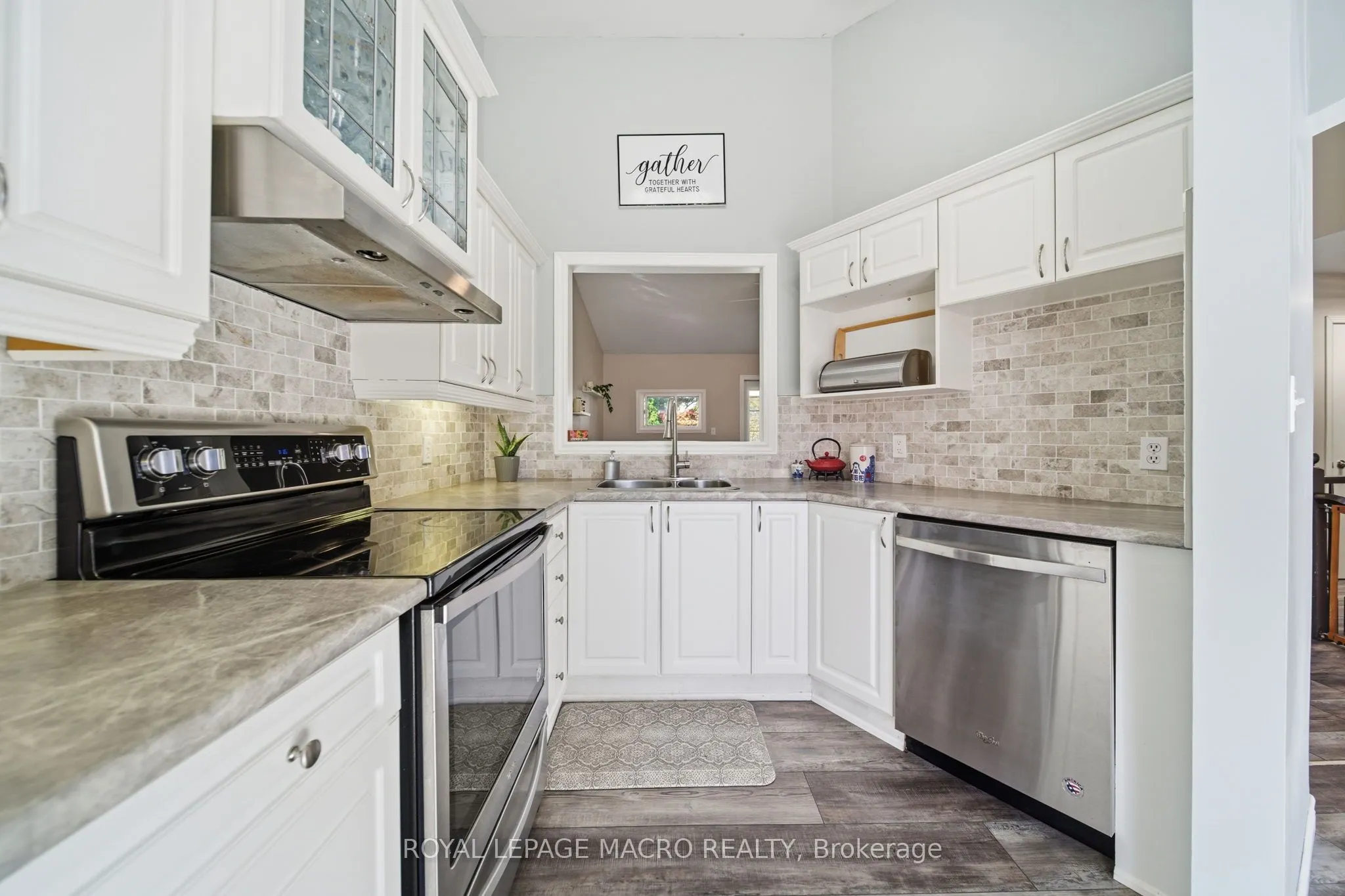 15 Anderson Crescent