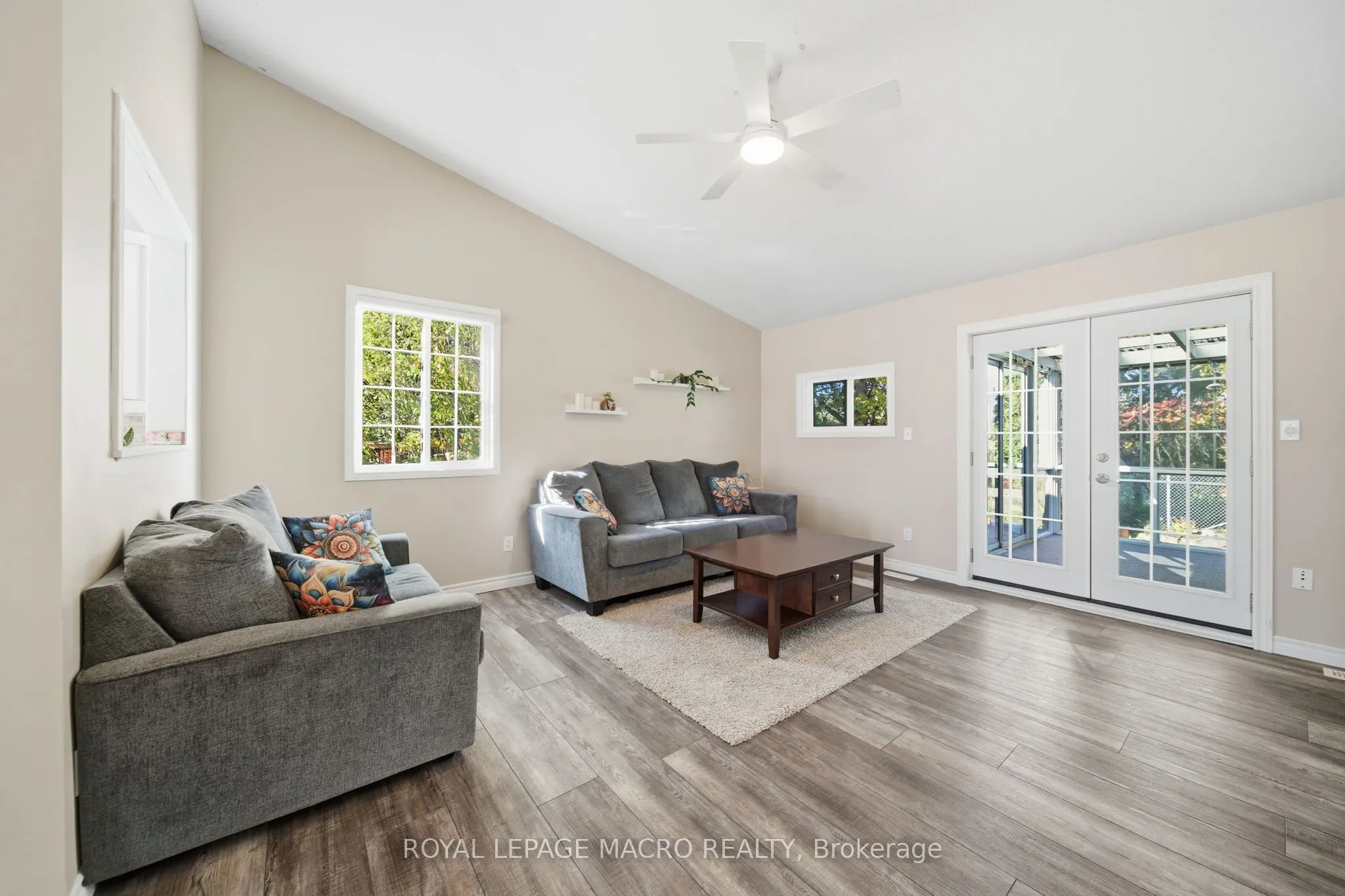 15 Anderson Crescent