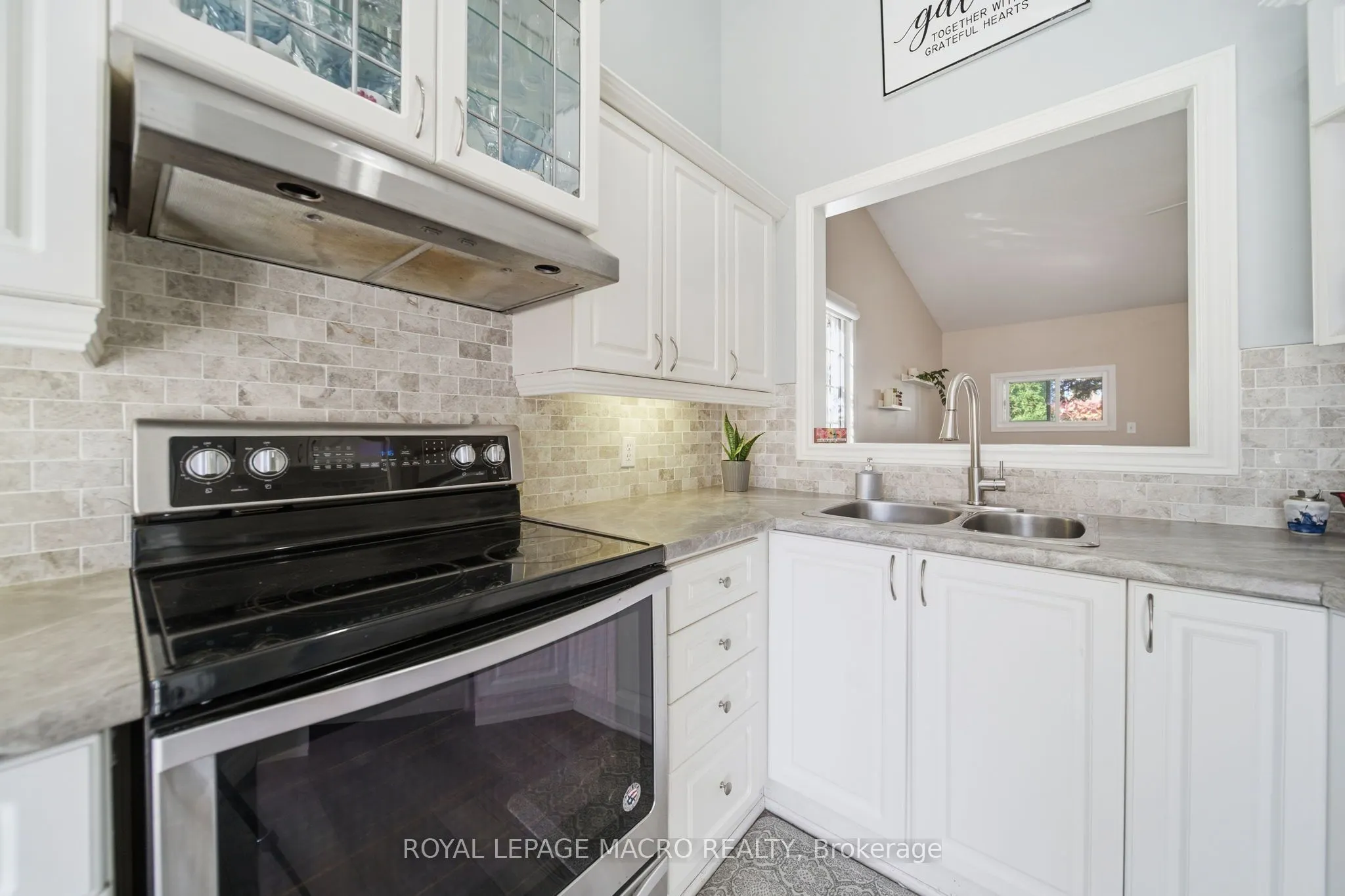 15 Anderson Crescent