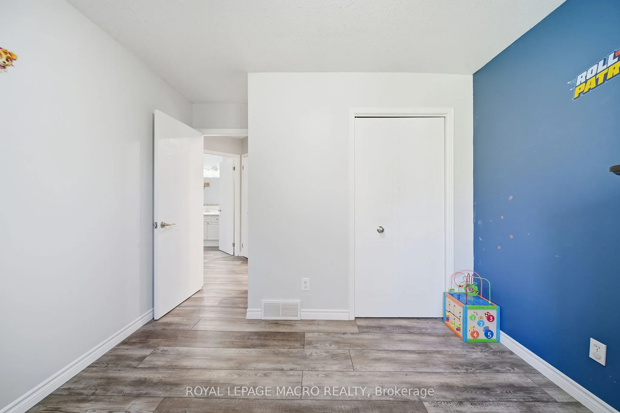 15 Anderson Crescent