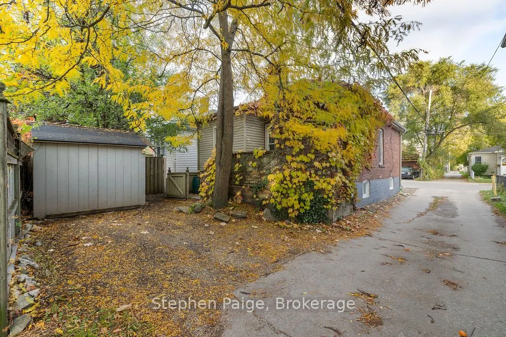 2 1/2 EAST 23RD Street