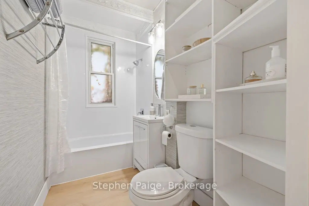 2 1/2 EAST 23RD Street