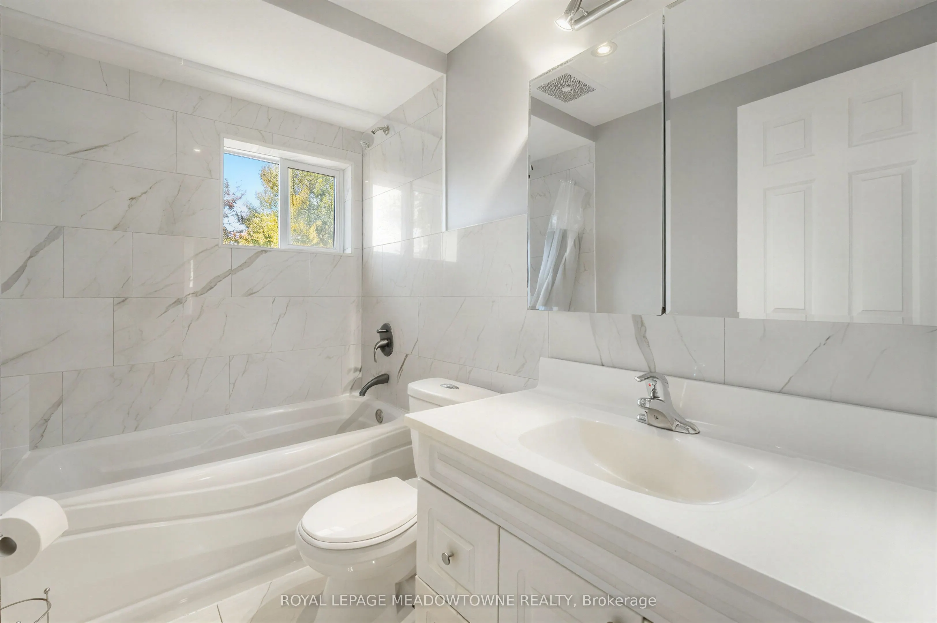 1583 Merrittville Highway