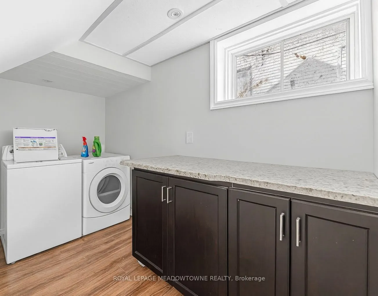 1583 Merrittville Highway