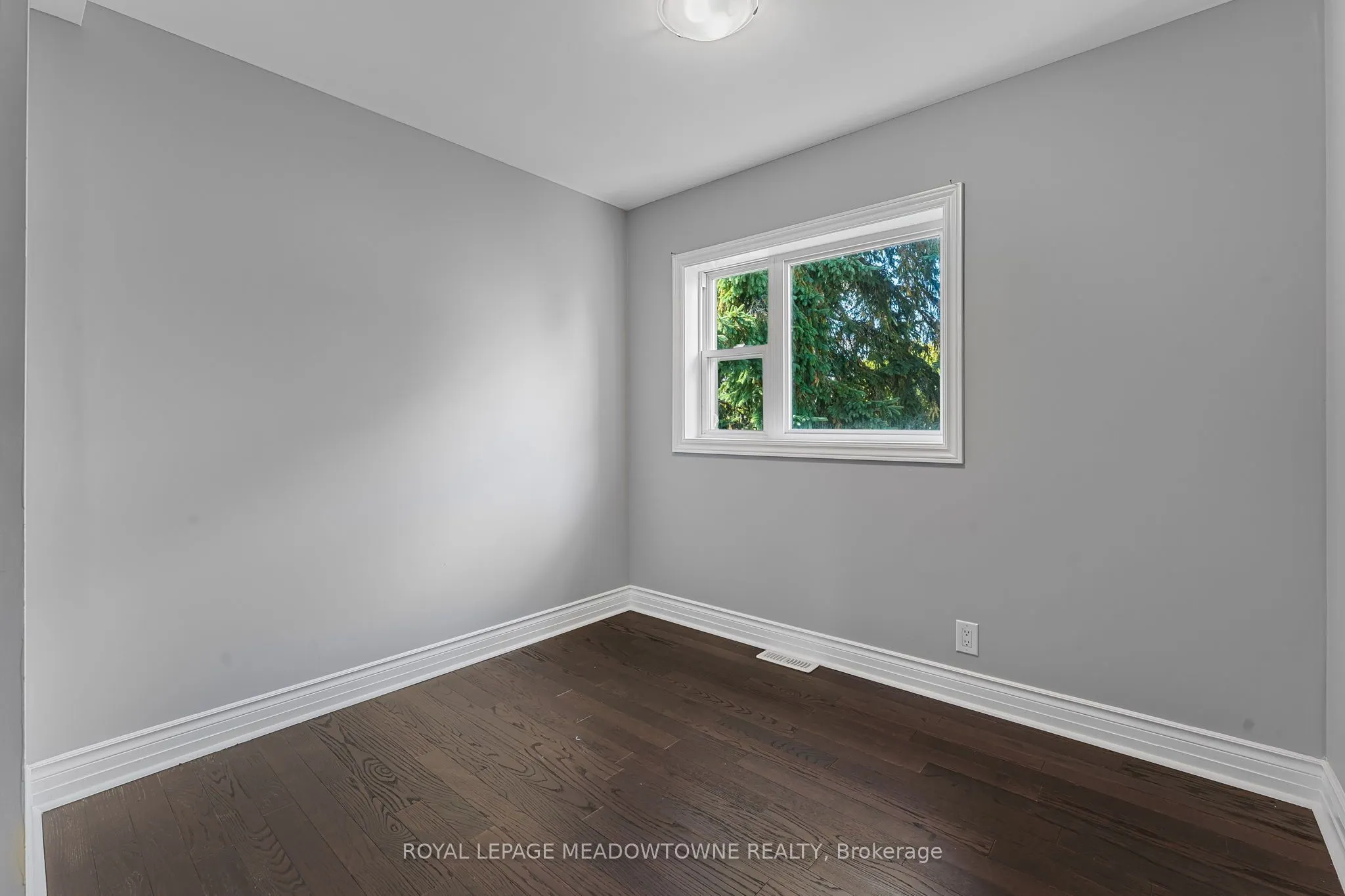 1583 Merrittville Highway