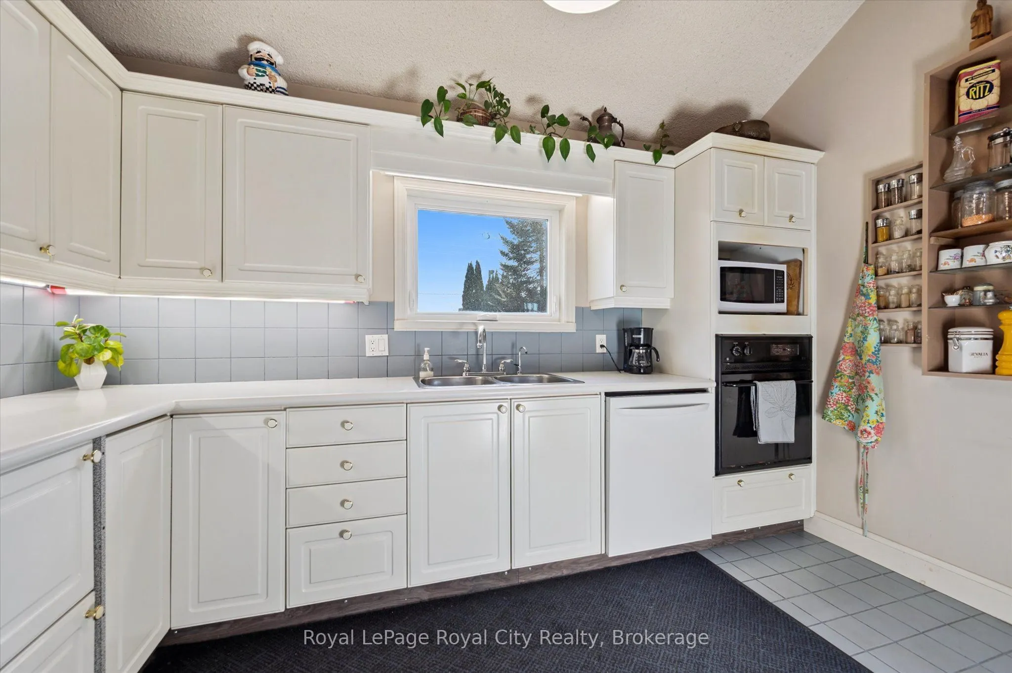 8060 Wellington Rd 18 Road