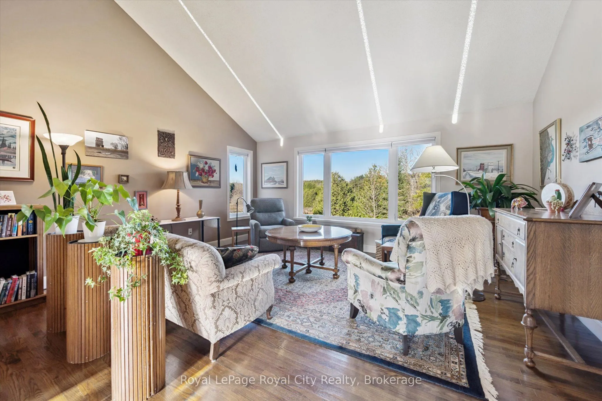 8060 Wellington Rd 18 Road