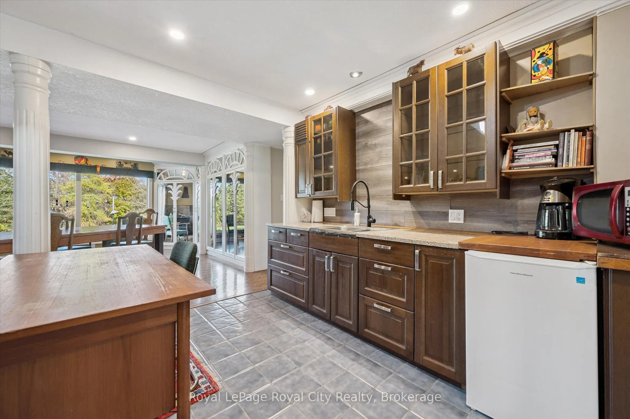 8060 Wellington Rd 18 Road