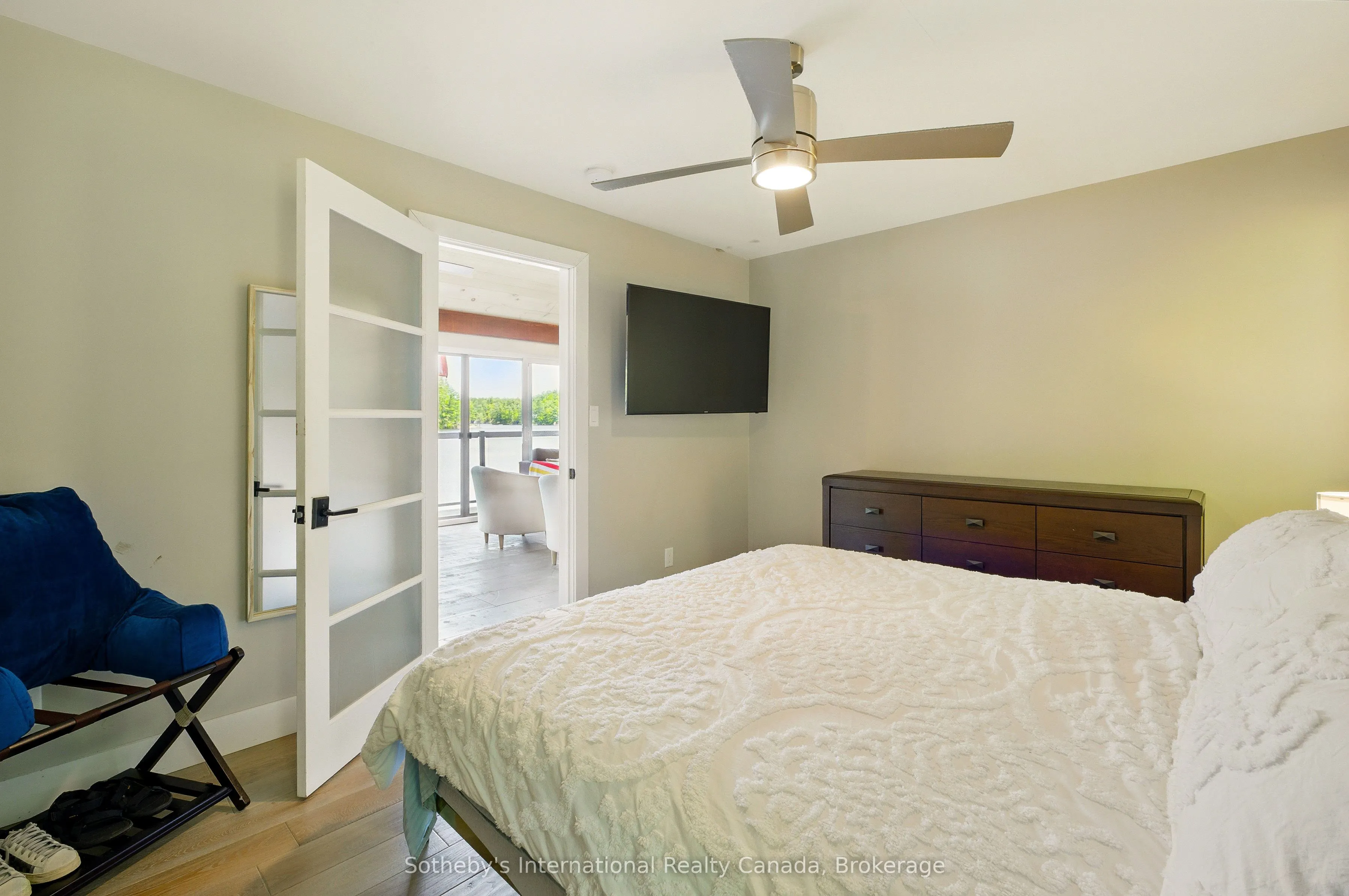 6394 Go Home Lake Shore