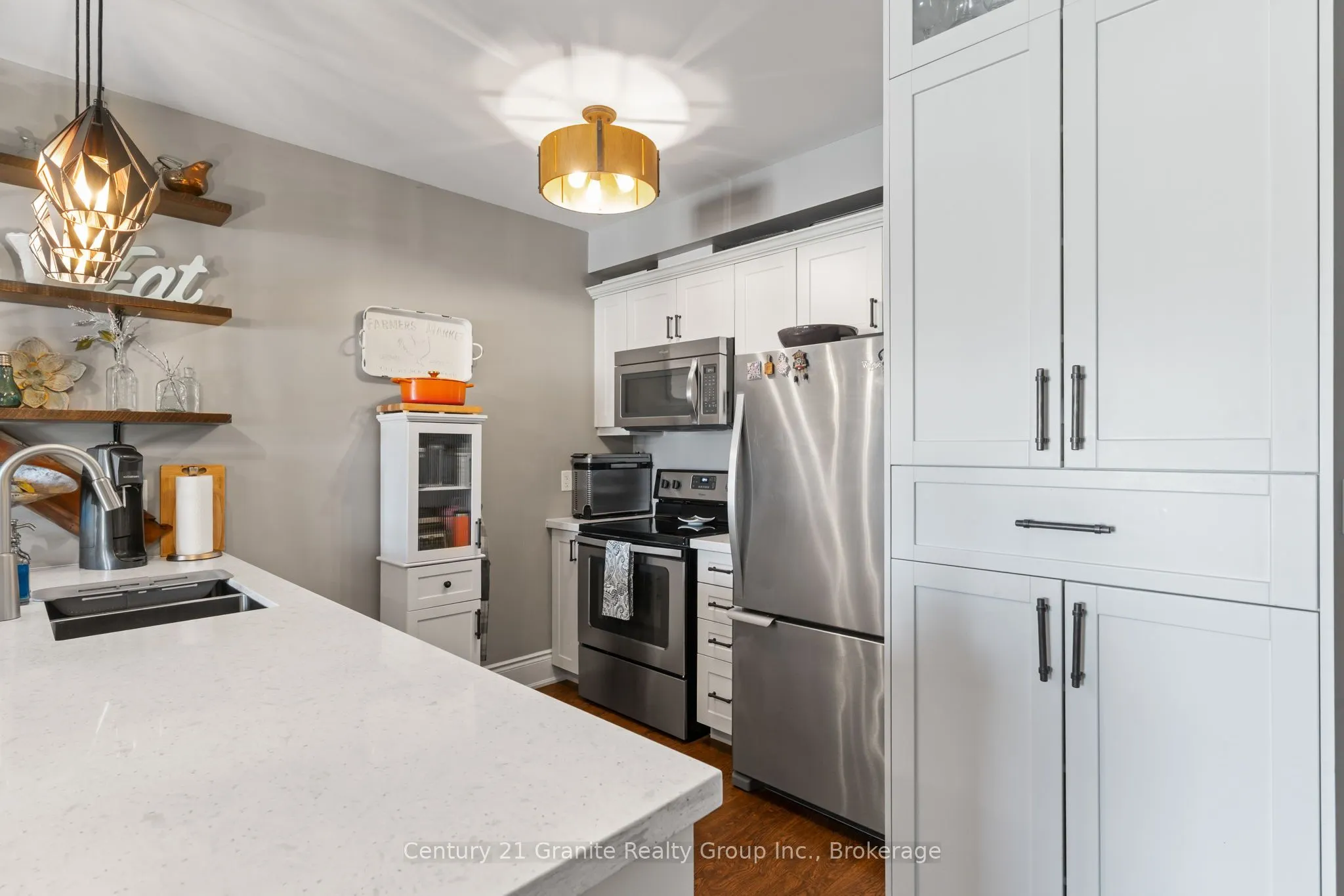 9 Newcastle Street, #104