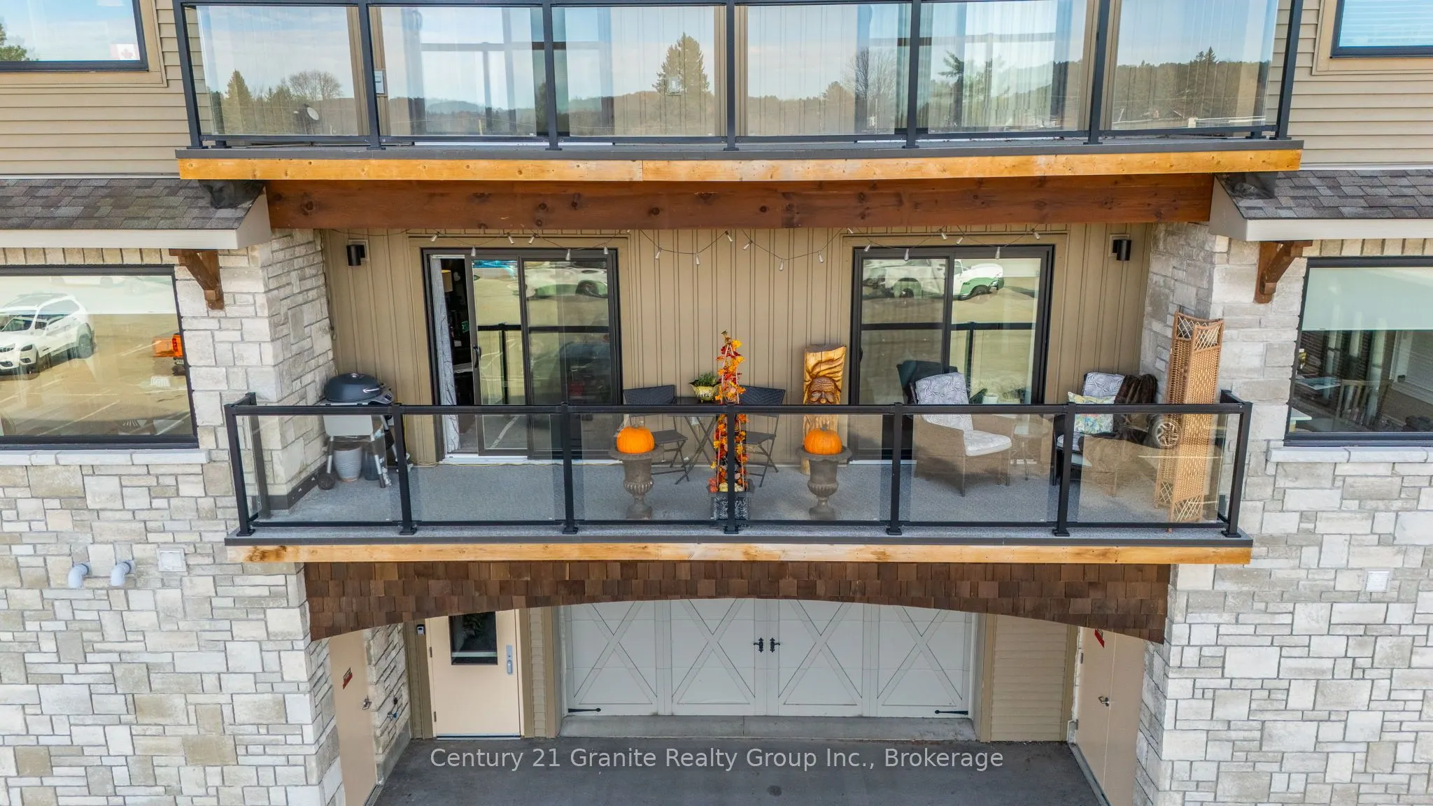 9 Newcastle Street, #104