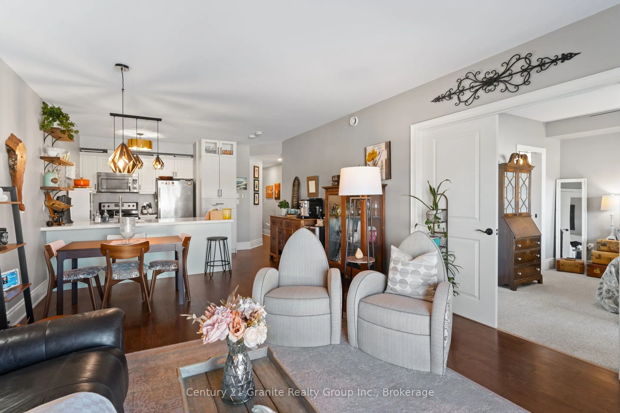 9 Newcastle Street, #104