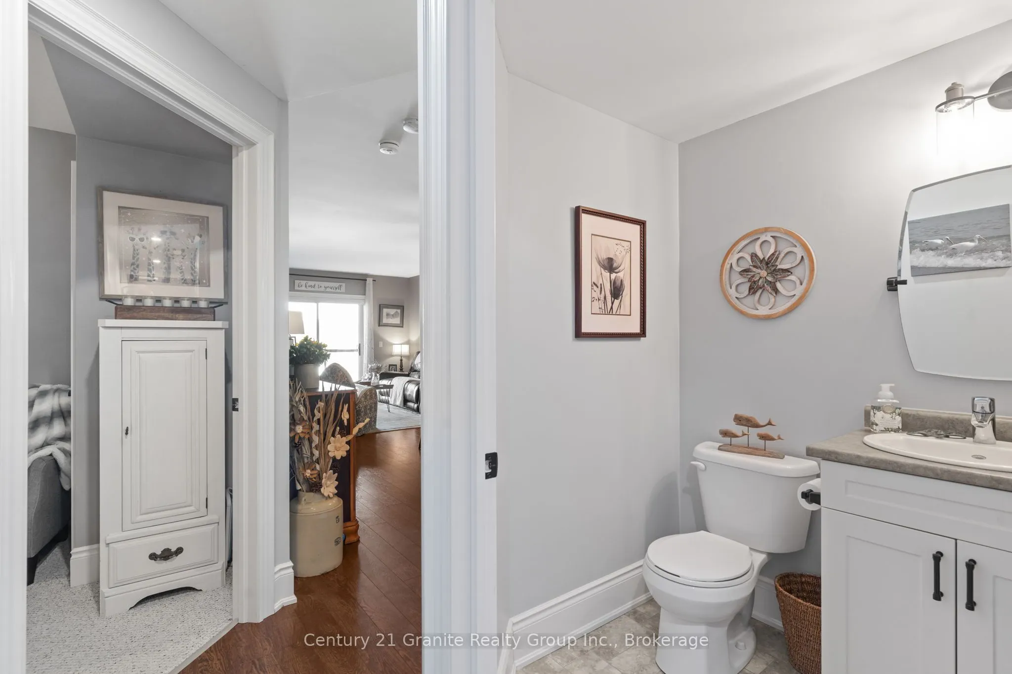 9 Newcastle Street, #104