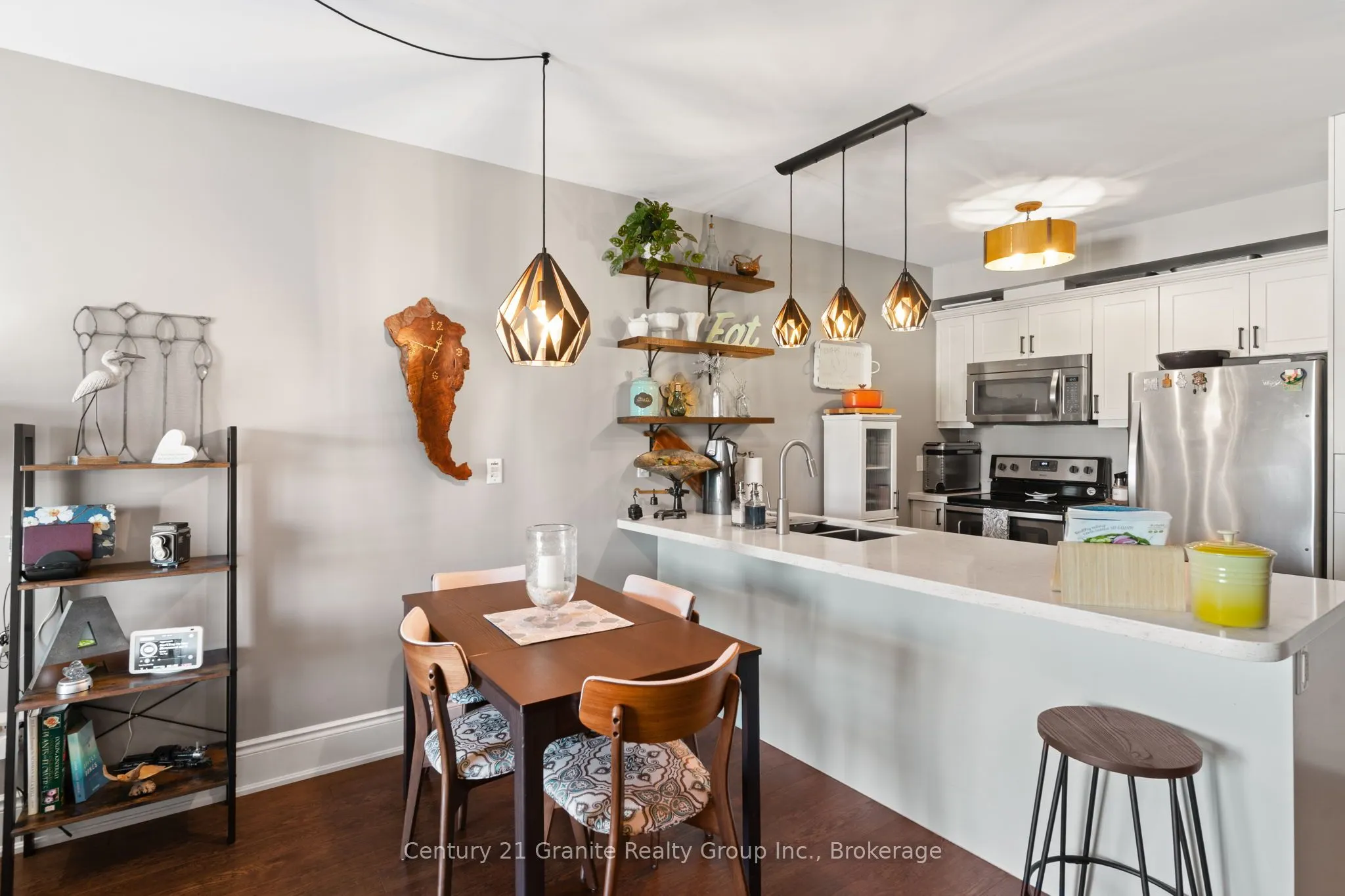 9 Newcastle Street, #104