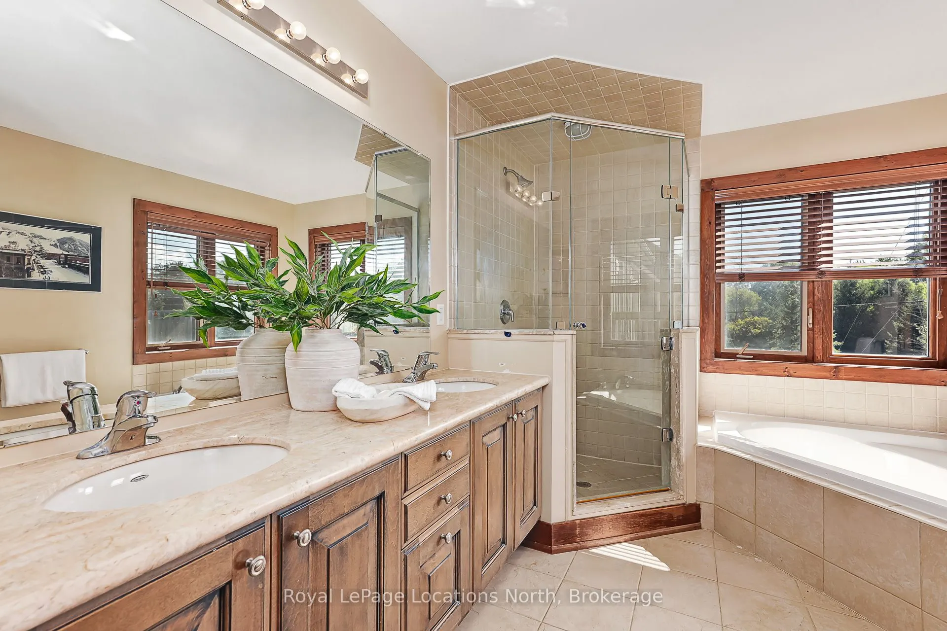 115 Venture Boulevard