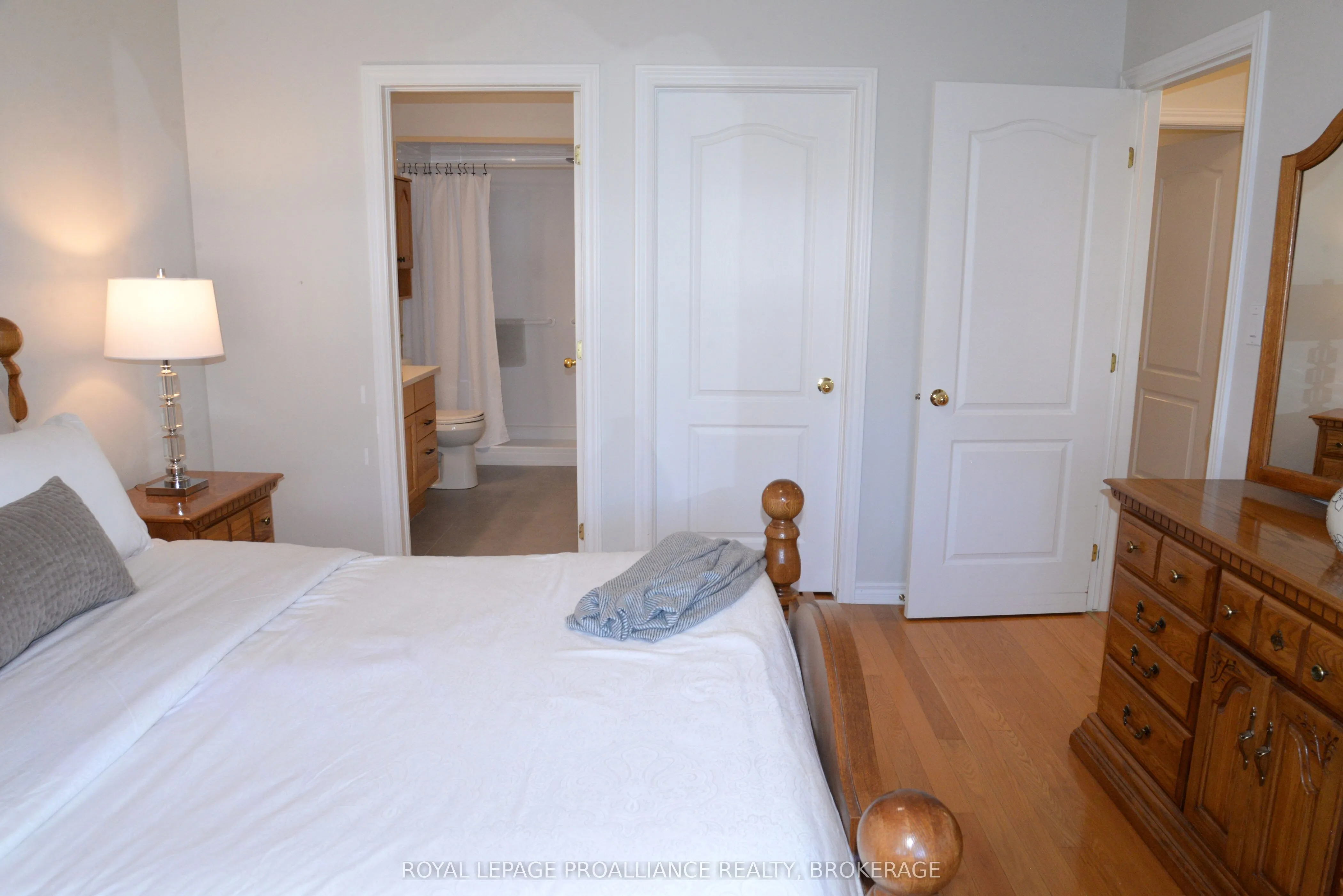 166 Ellesmeer Avenue