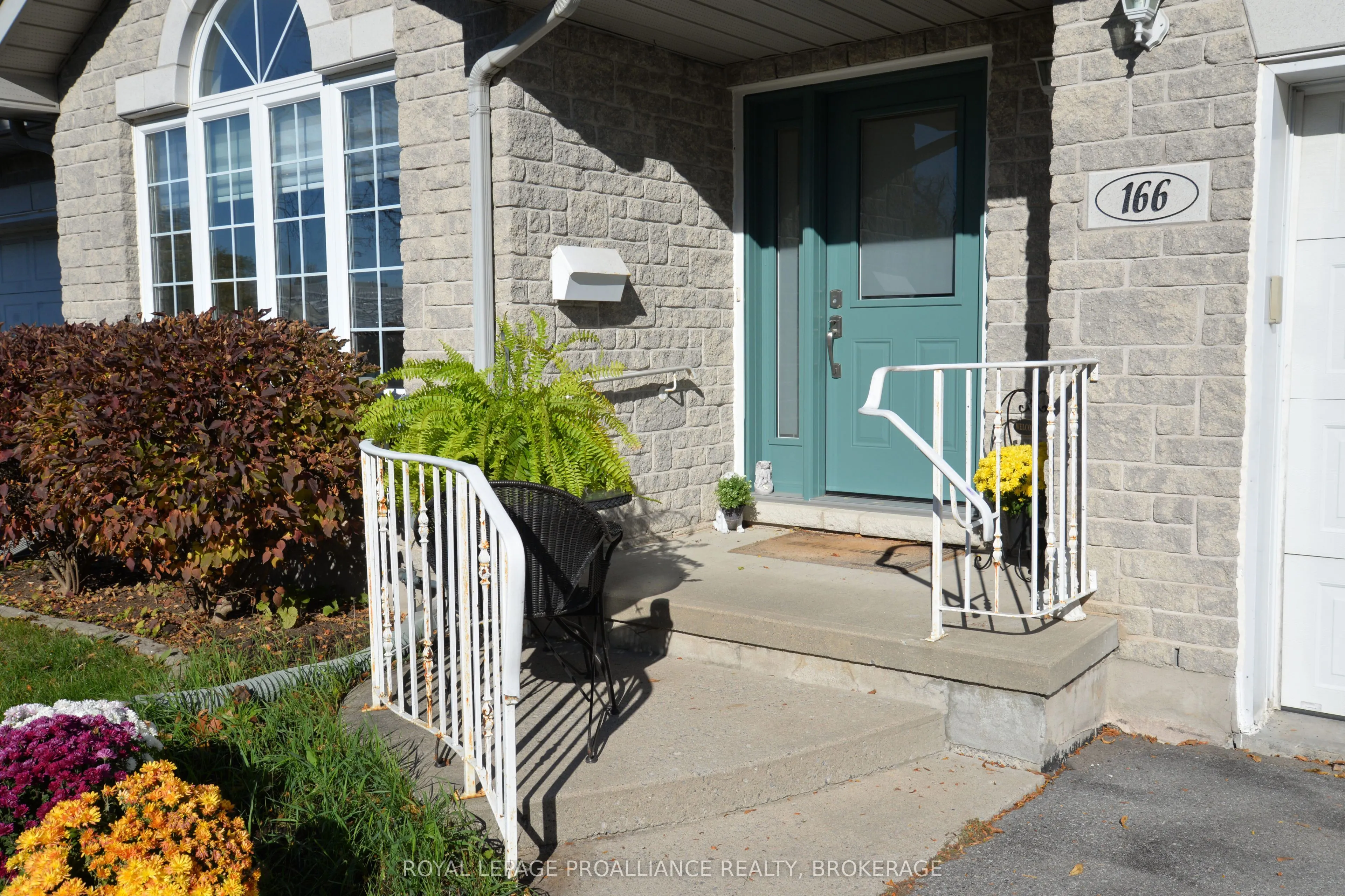 166 Ellesmeer Avenue