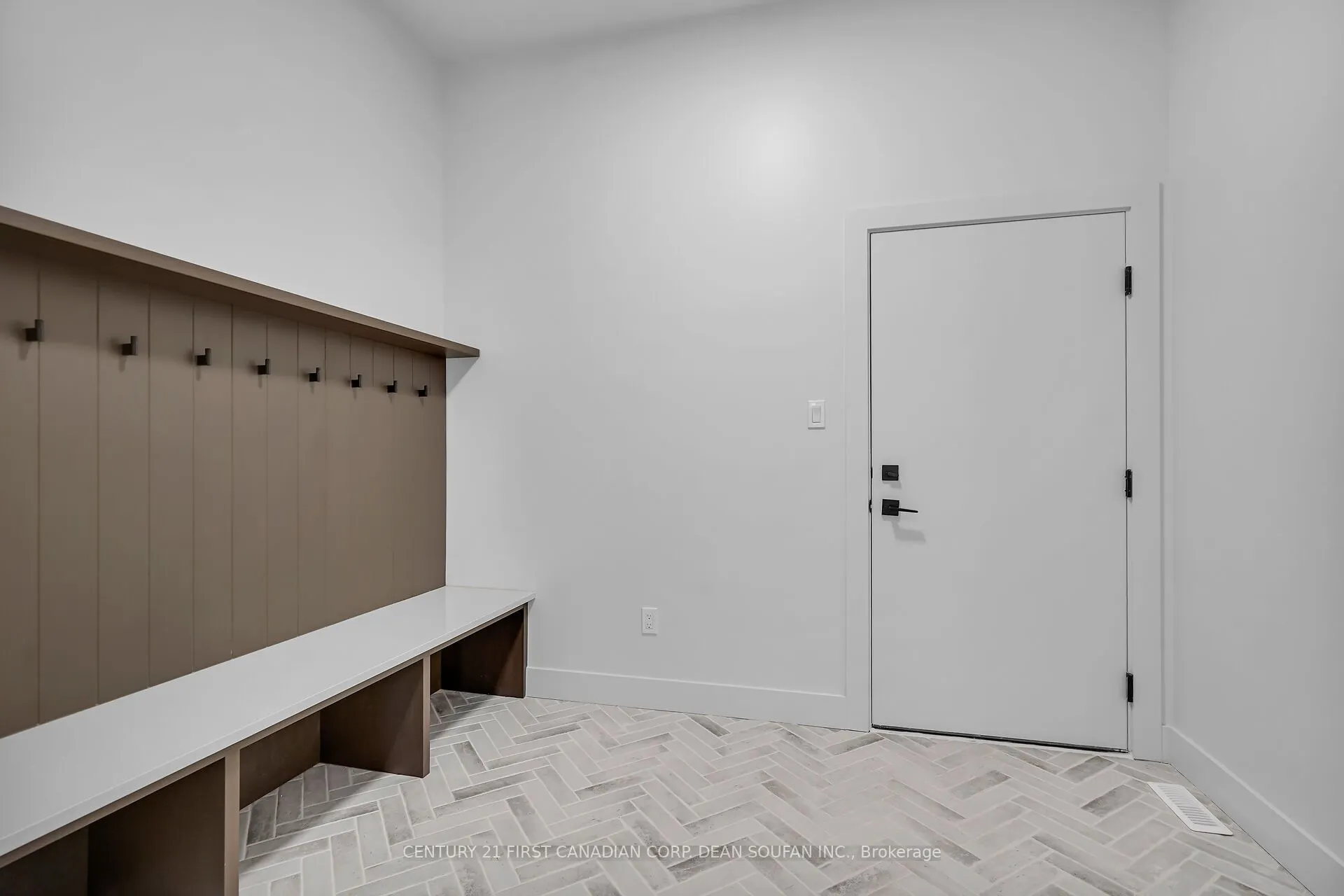 7238 SILVER CREEK Circle