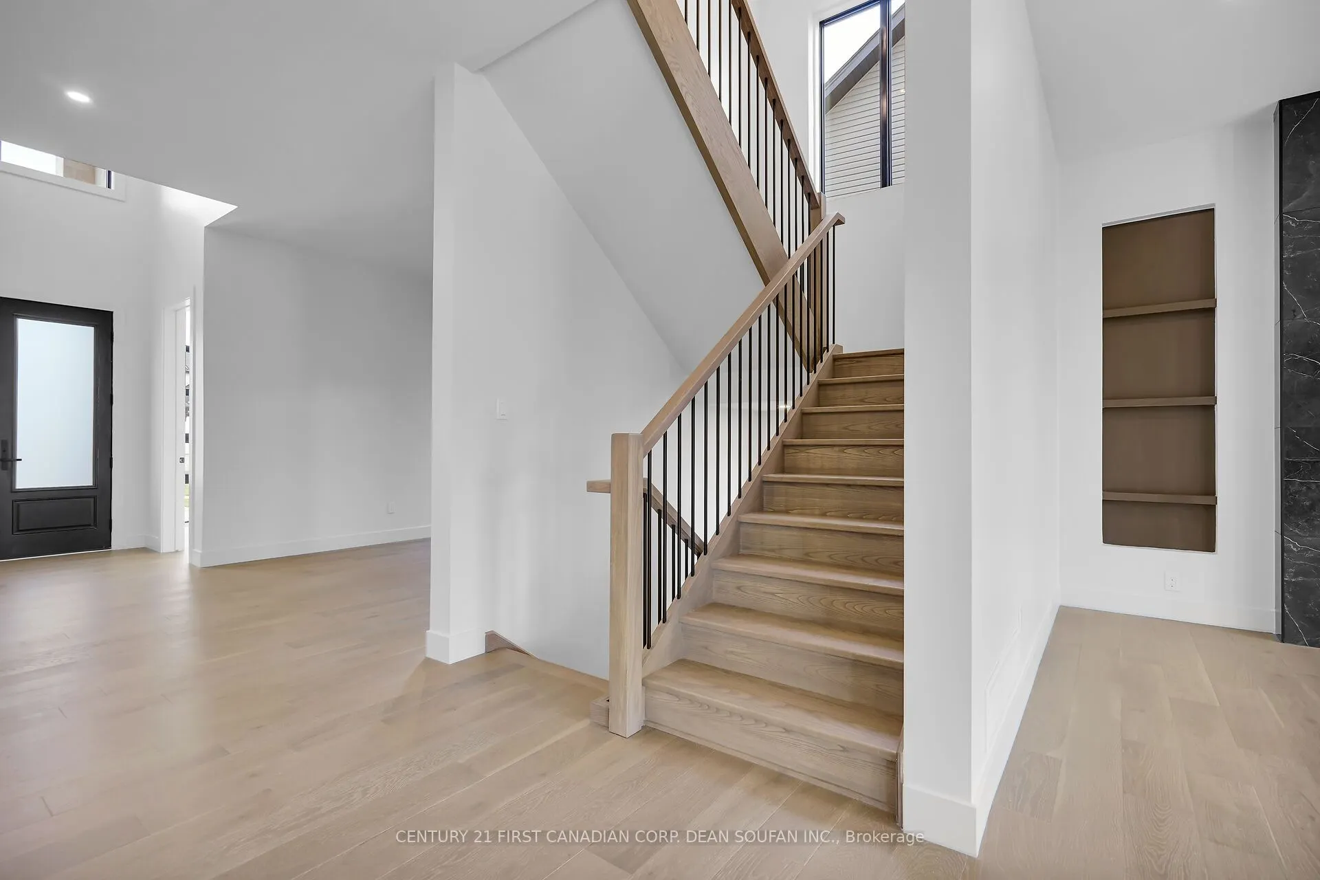 7238 SILVER CREEK Circle