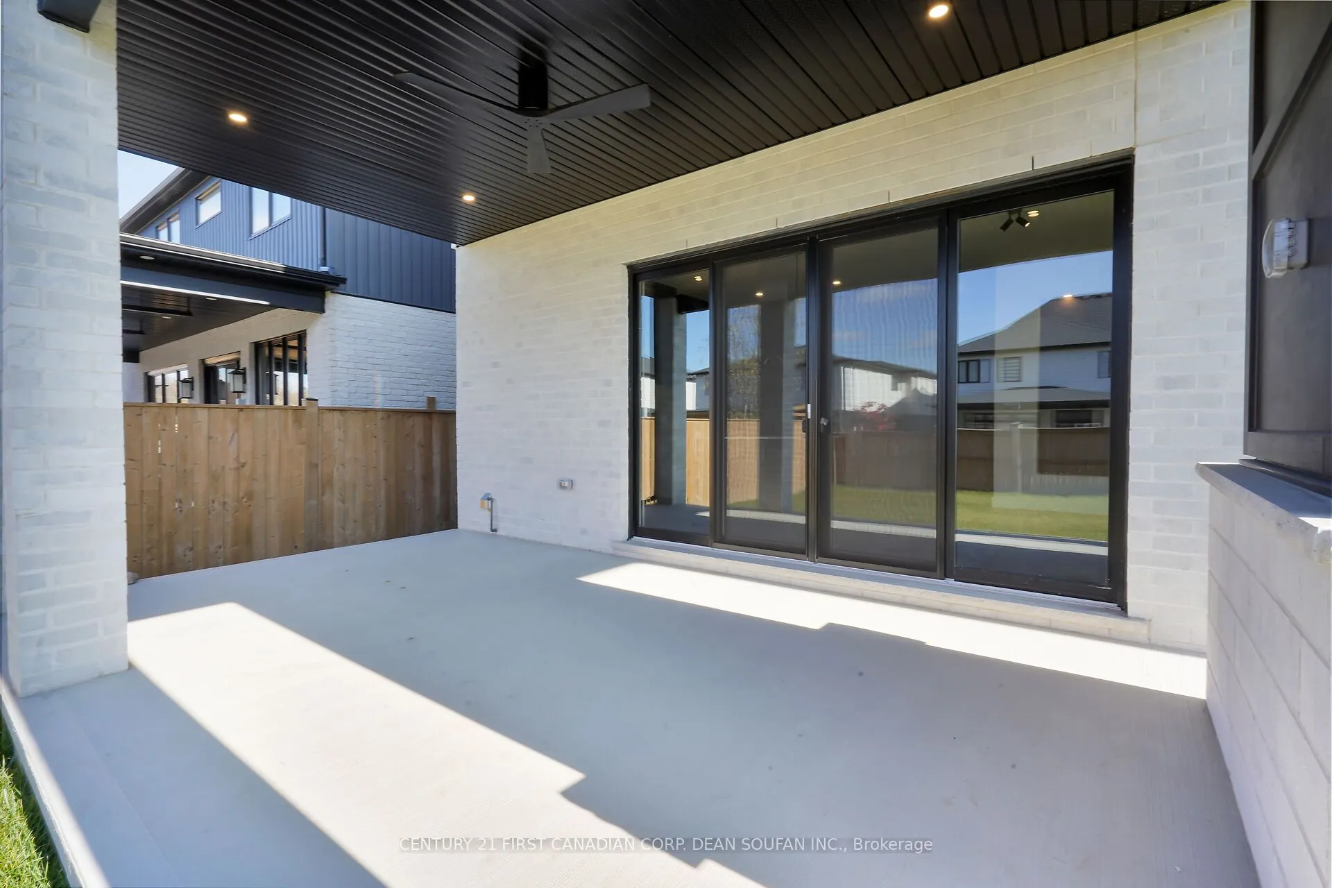 7238 SILVER CREEK Circle