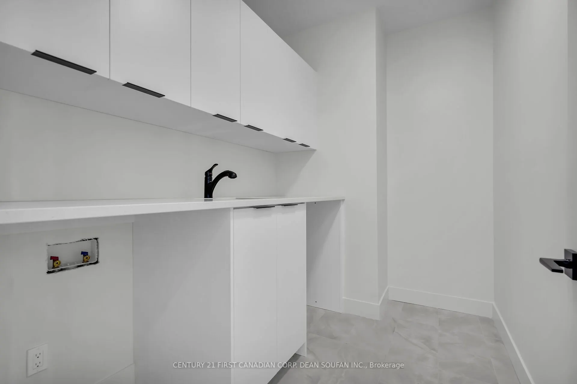 7238 SILVER CREEK Circle