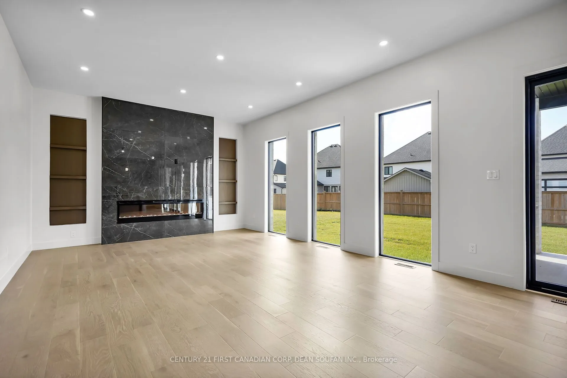 7238 SILVER CREEK Circle