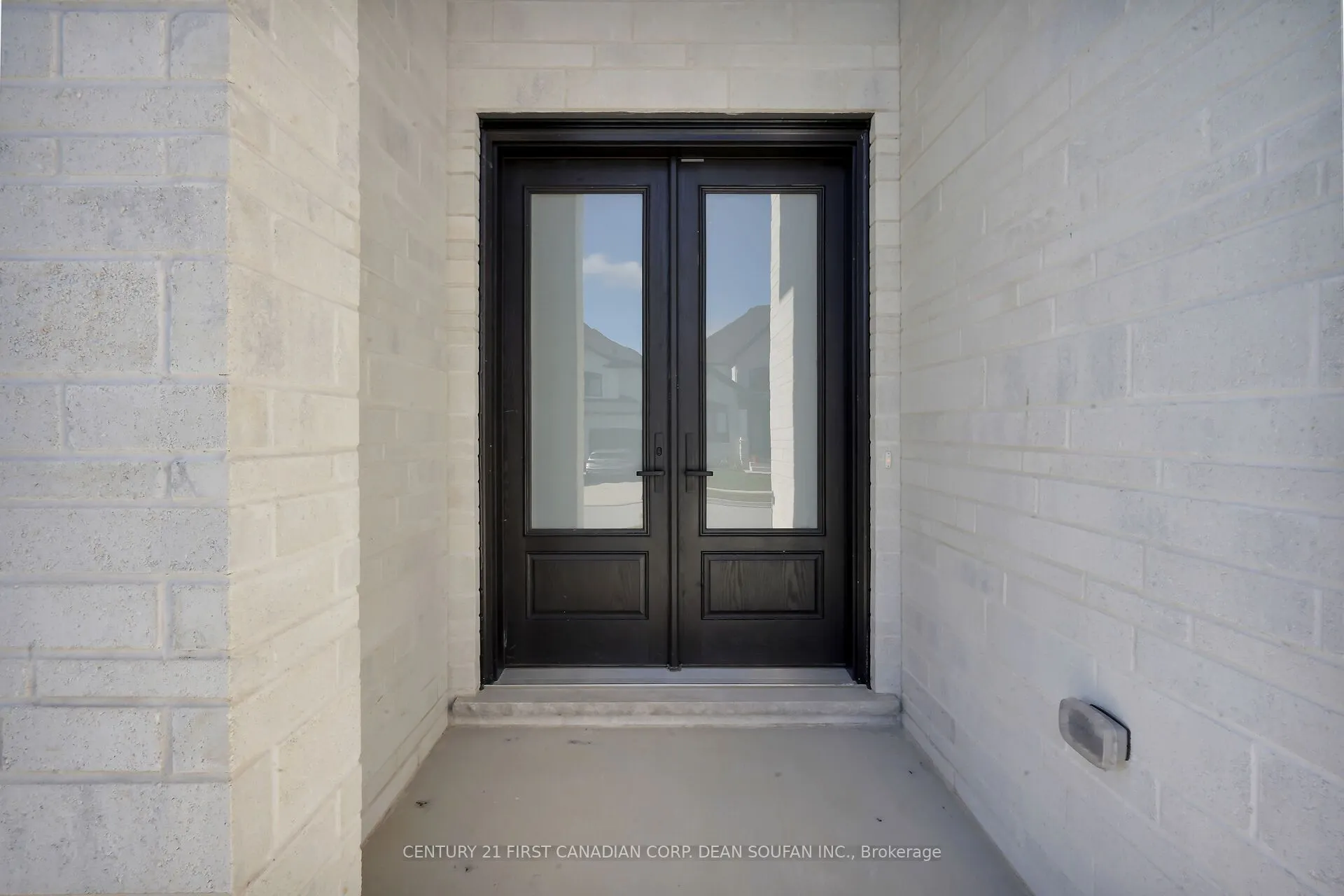 7238 SILVER CREEK Circle