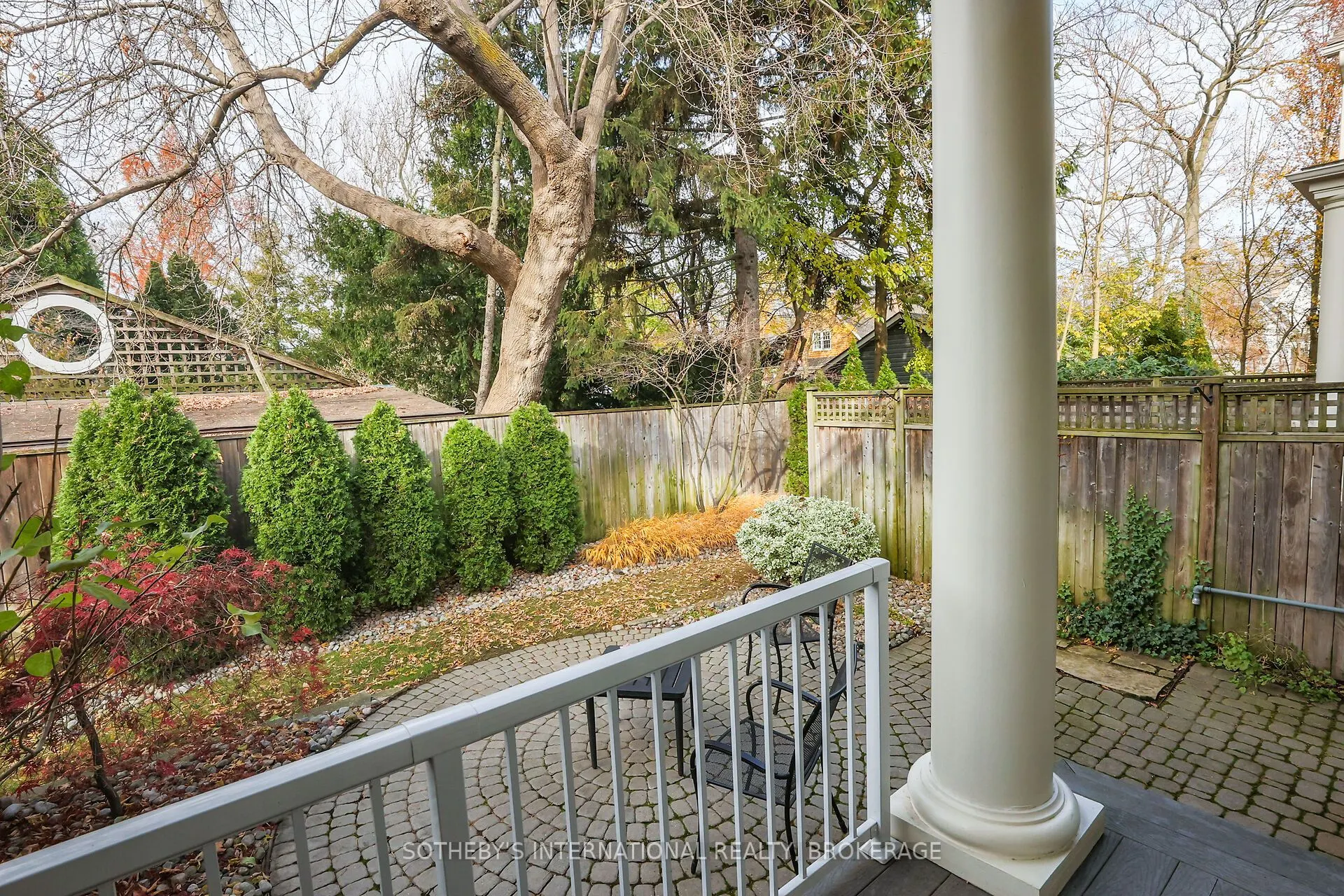 175 Queen Street N, #4