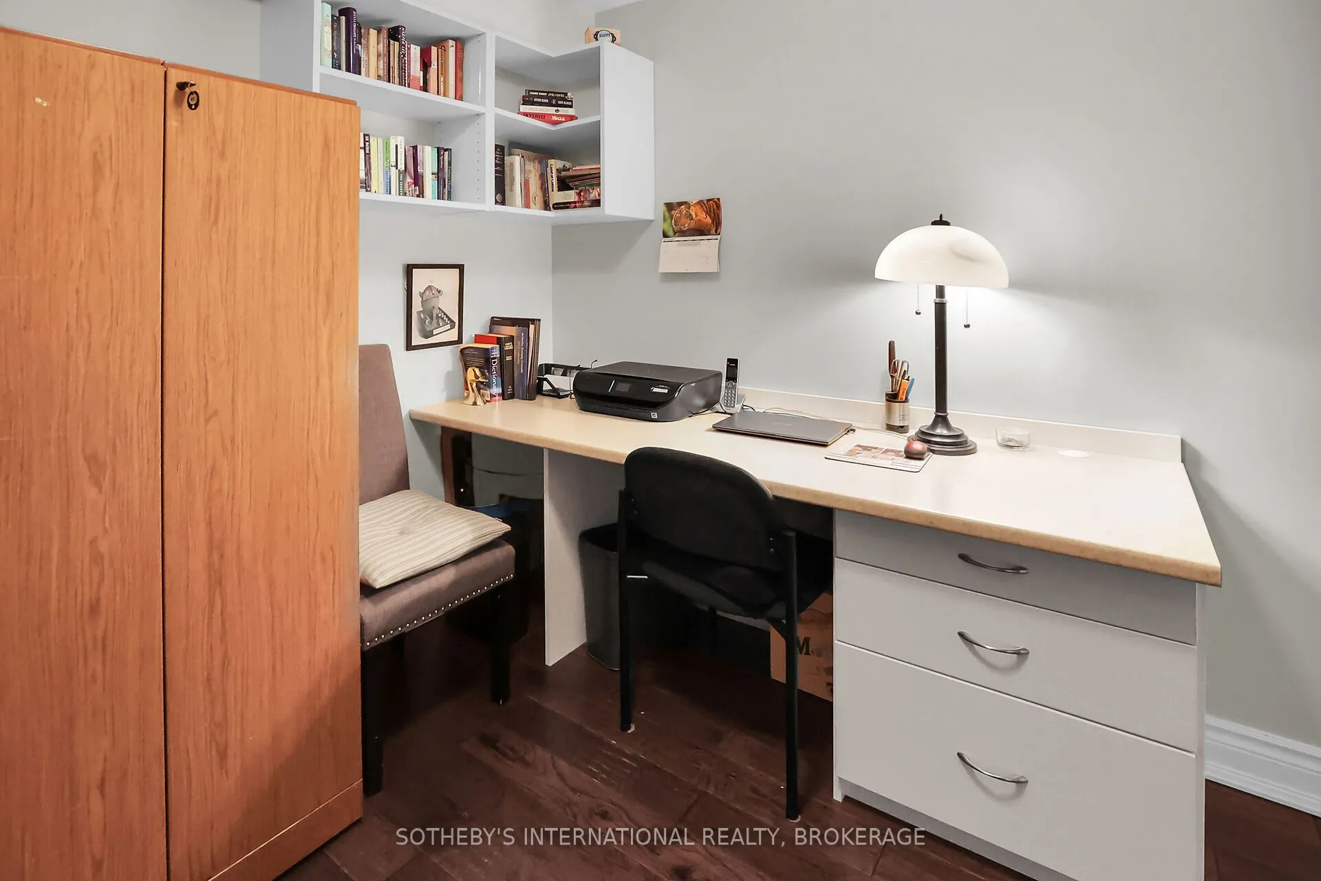 175 Queen Street N, #4