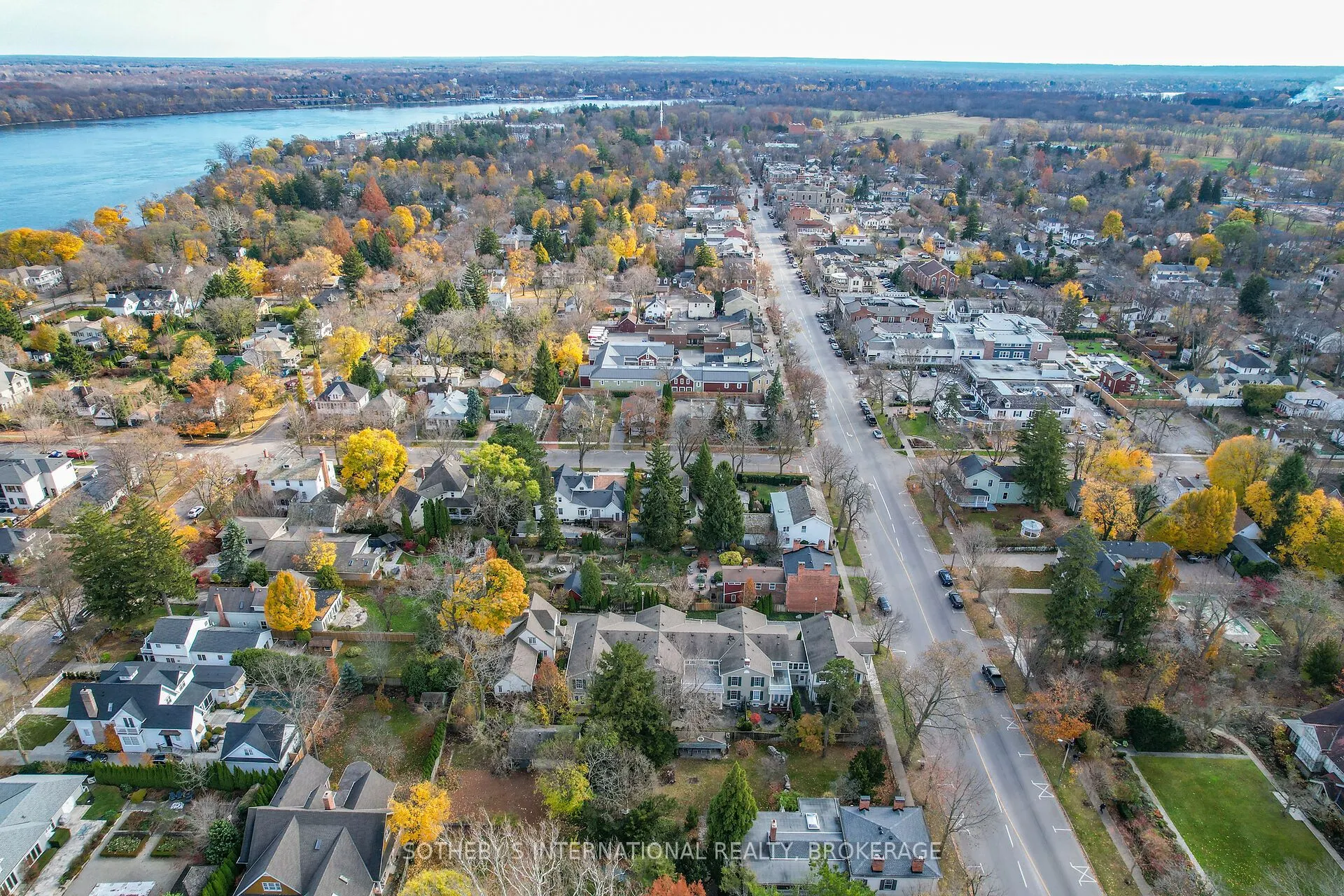 175 Queen Street N, #4