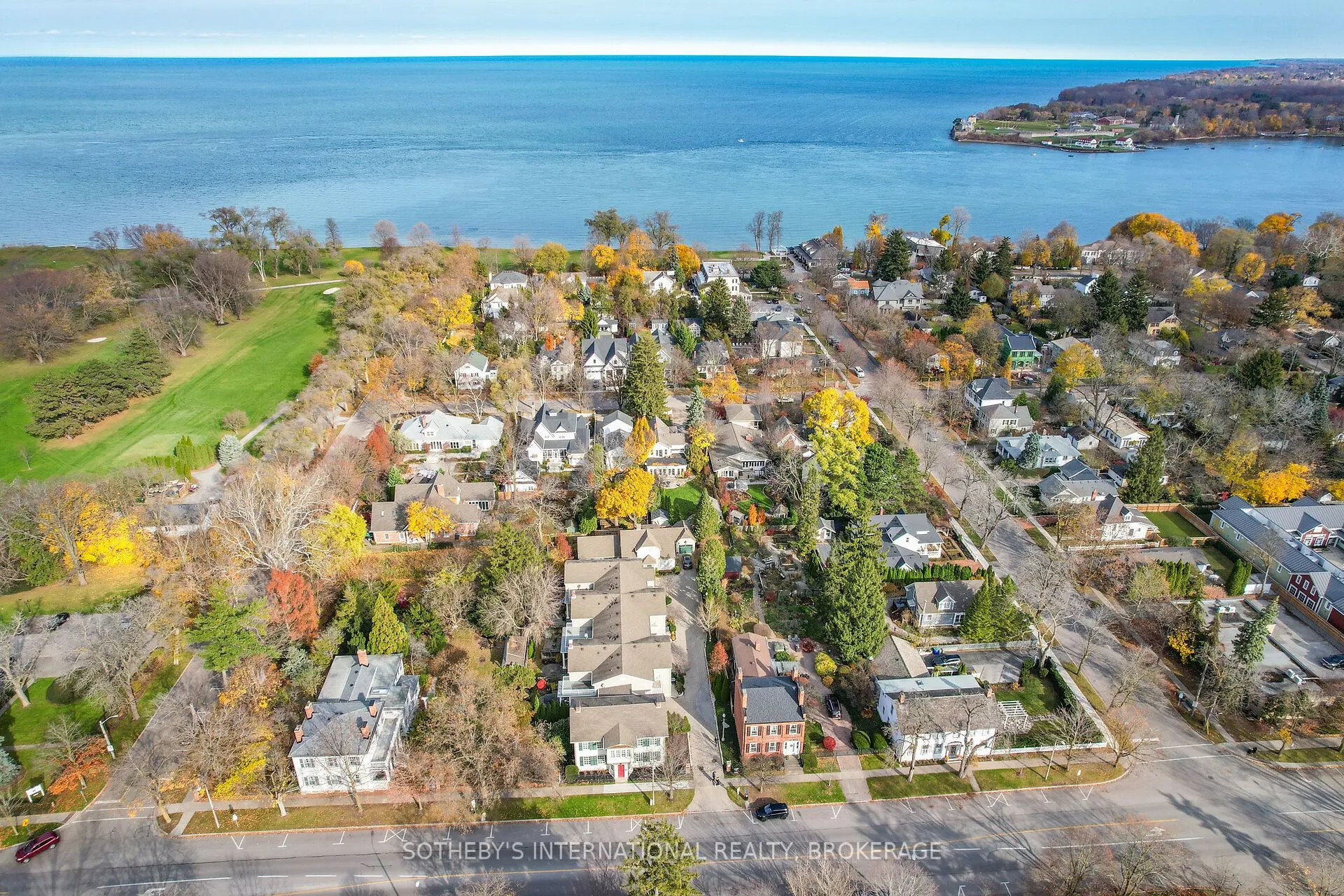 175 Queen Street N, #4