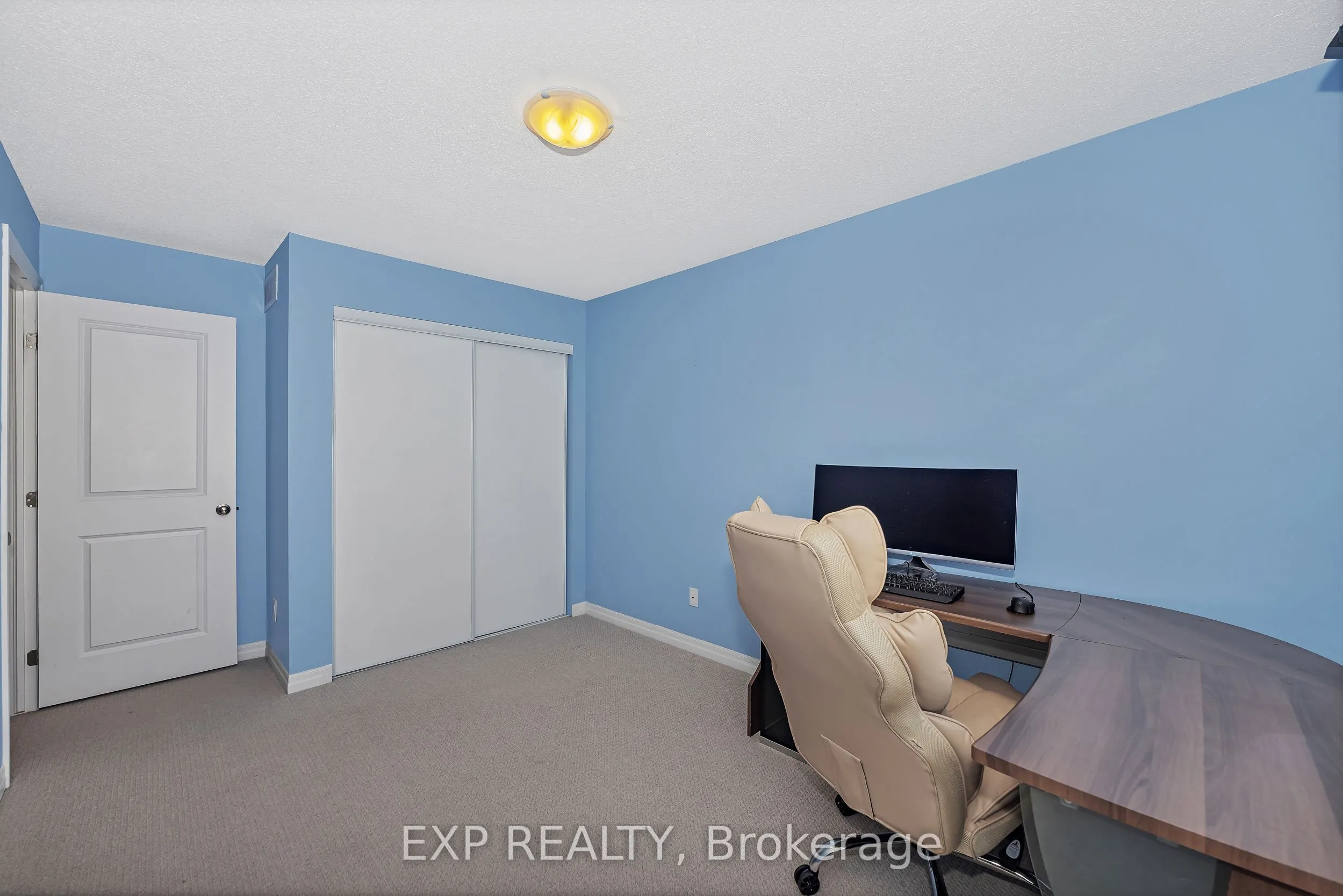 503 Knotridge Street N