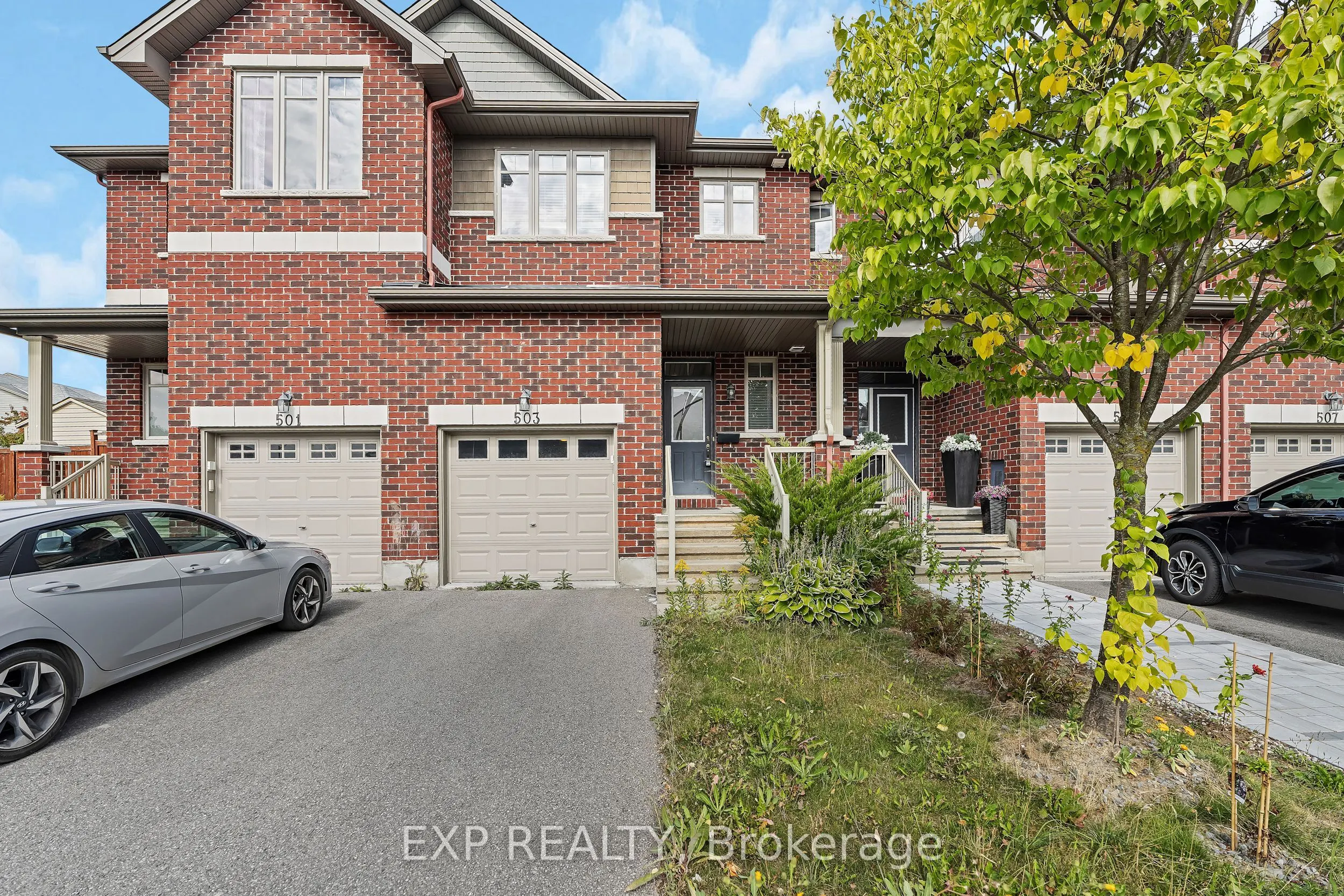 503 Knotridge Street N