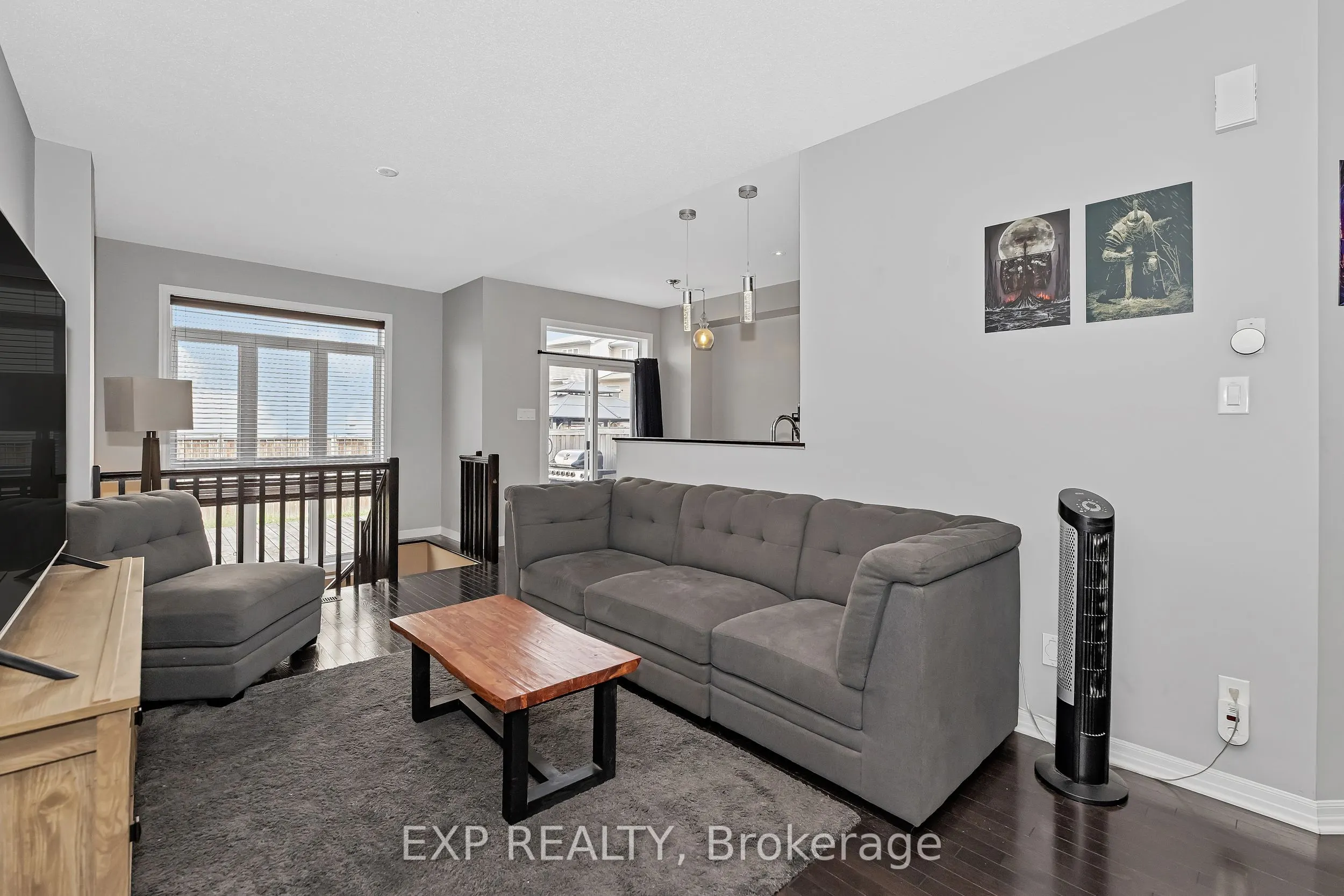 503 Knotridge Street N