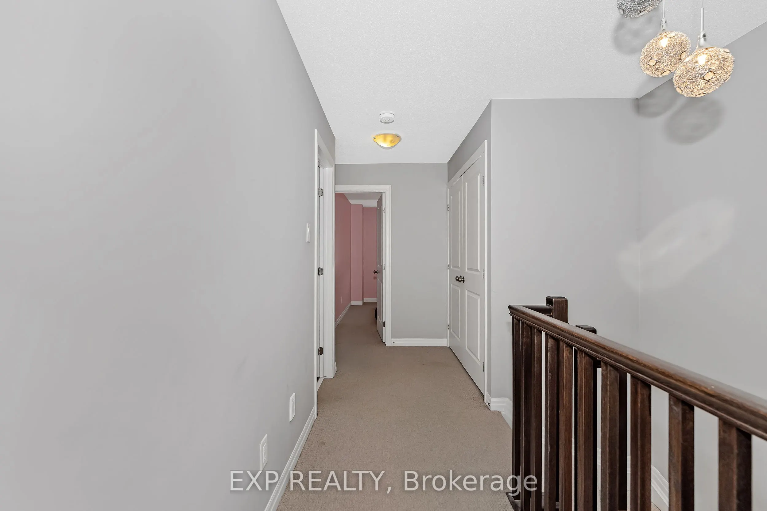 503 Knotridge Street N